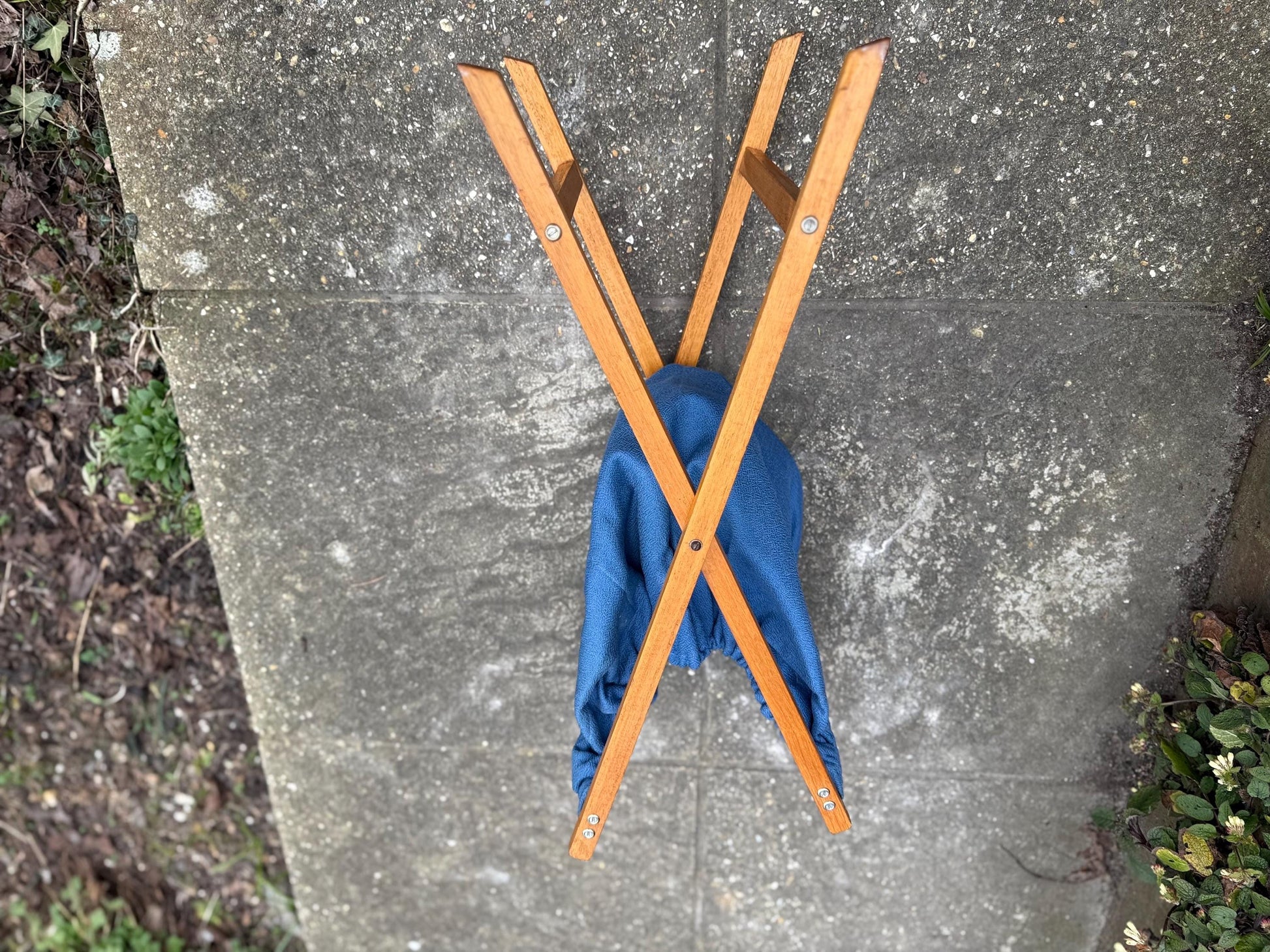 Vintage Knitting or Craft Folding Basket – wooden frame gorgeous Royal Blue & Emerald Green Basket; retro knitting basket, storage basket