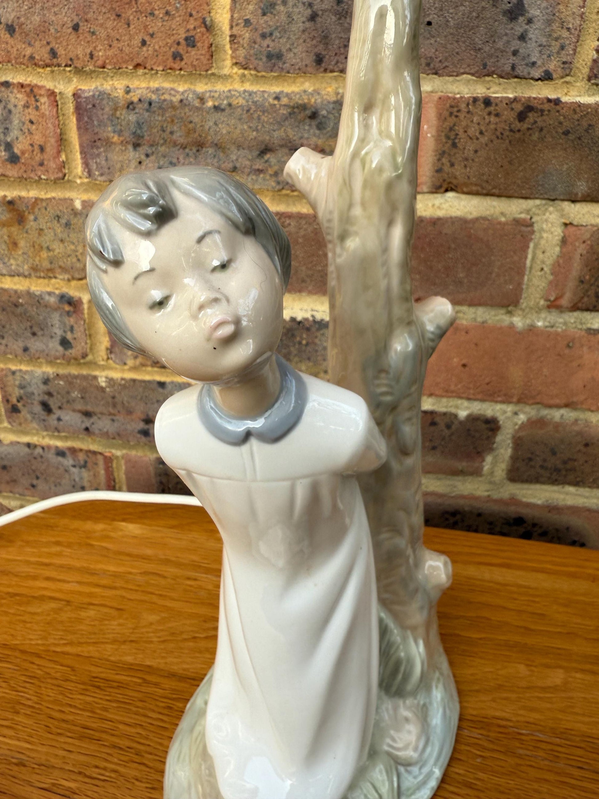 Vintage Lladro Bedtime Porcelain Lamp - Kiss me Goodnight - gorgeous pastel Lladro Zaphir lamp of young boy going to bed - PAT tested