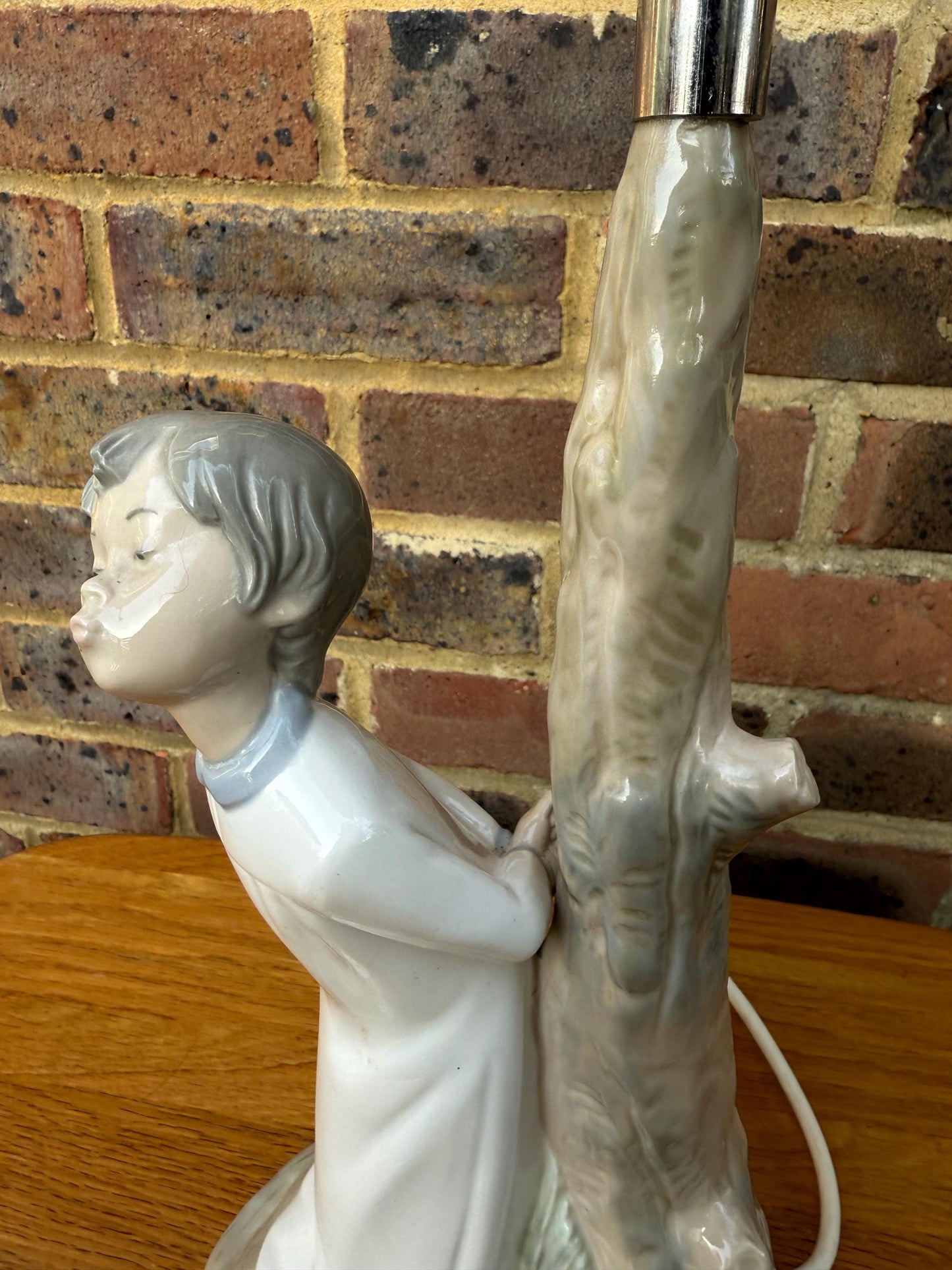 Vintage Lladro Bedtime Porcelain Lamp - Kiss me Goodnight - gorgeous pastel Lladro Zaphir lamp of young boy going to bed - PAT tested