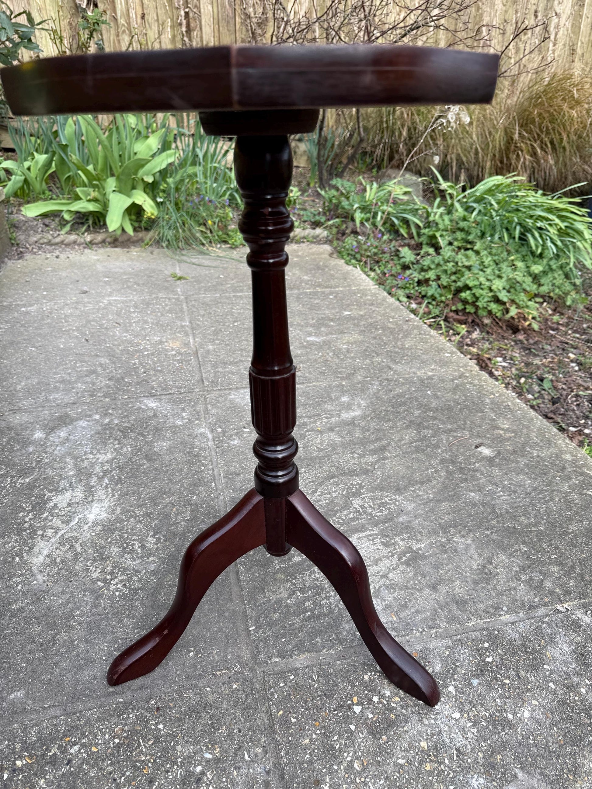 Classic Vintage Wine or Lamp Table with green leatherette top (end table, coffee table), vintage wooden wine table, faux leather top