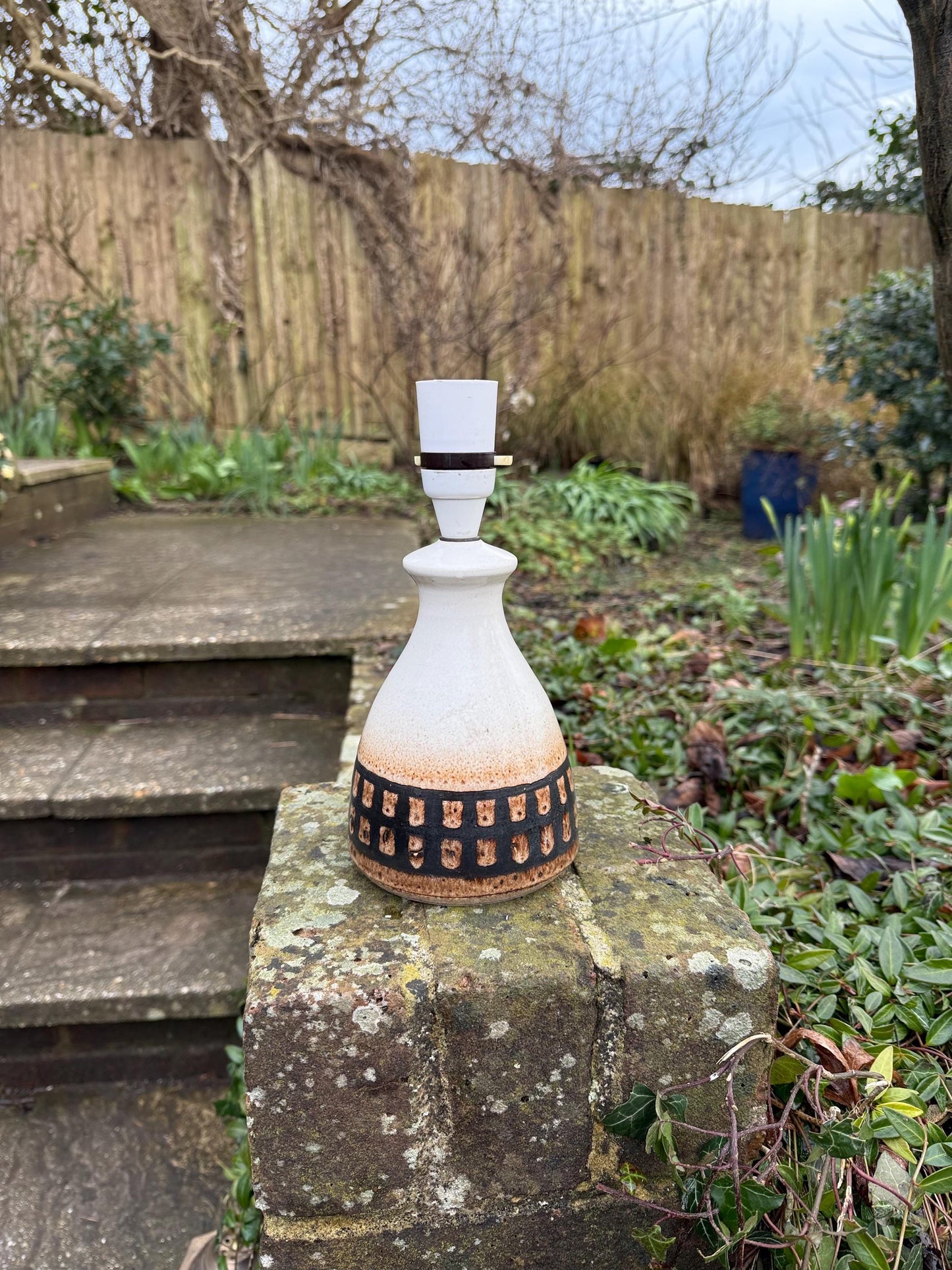 Vintage Iden Rye Pottery table lamp, Retro stoneware, handcrafted and handpainted vintage table Lamp - VGC working