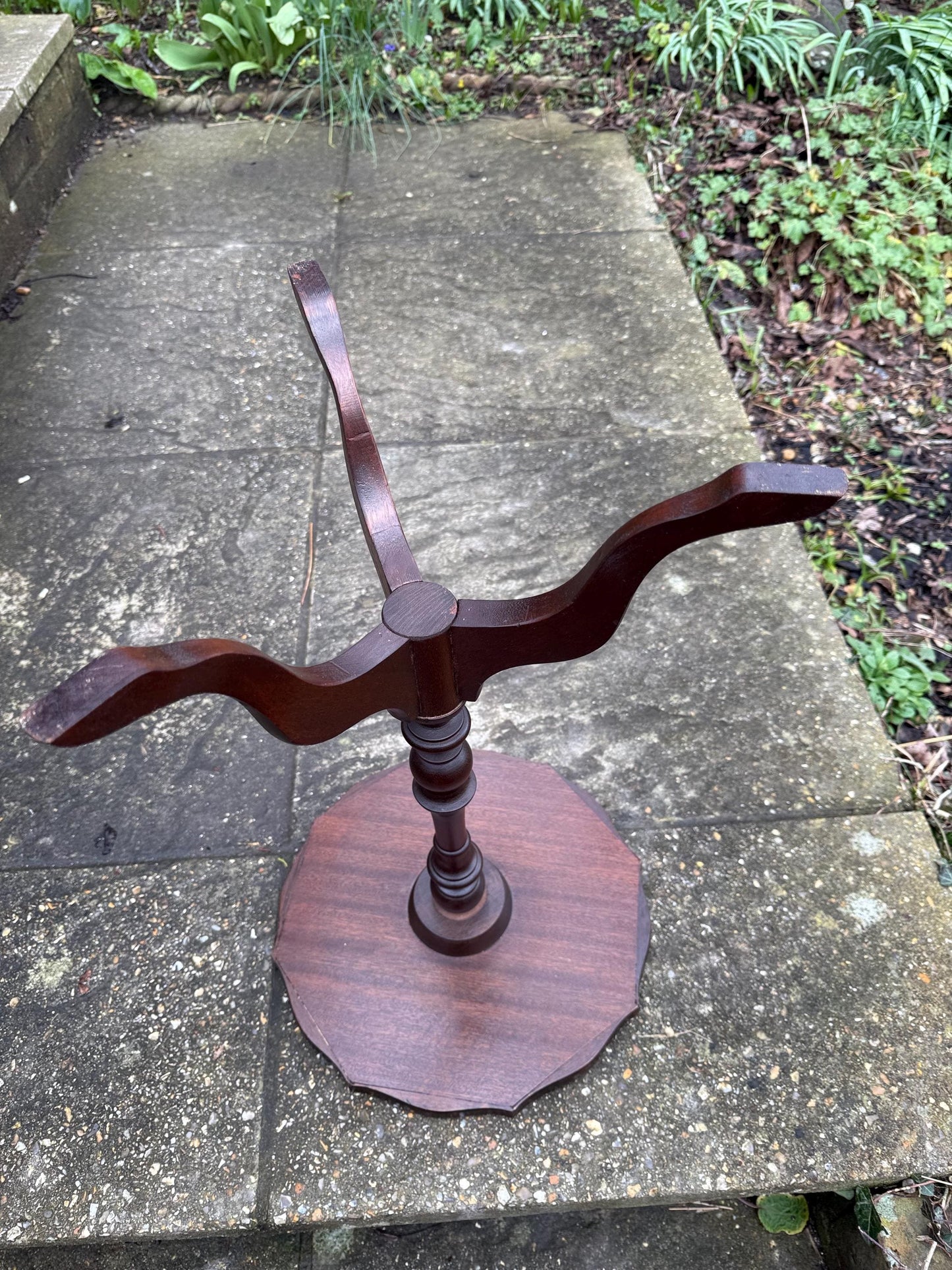 Classic Vintage Wine Table or Lamp Table (end table, coffee table), vintage wooden wine table