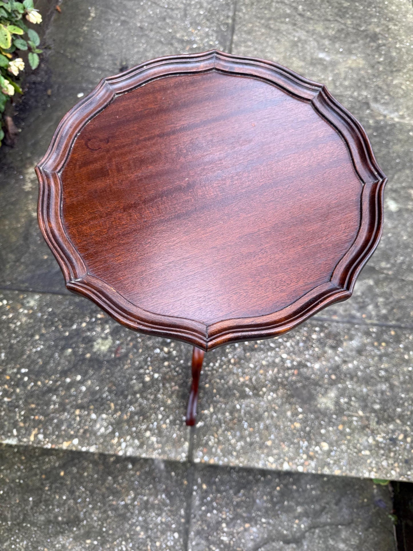 Classic Vintage Wine Table or Lamp Table (end table, coffee table), vintage wooden wine table