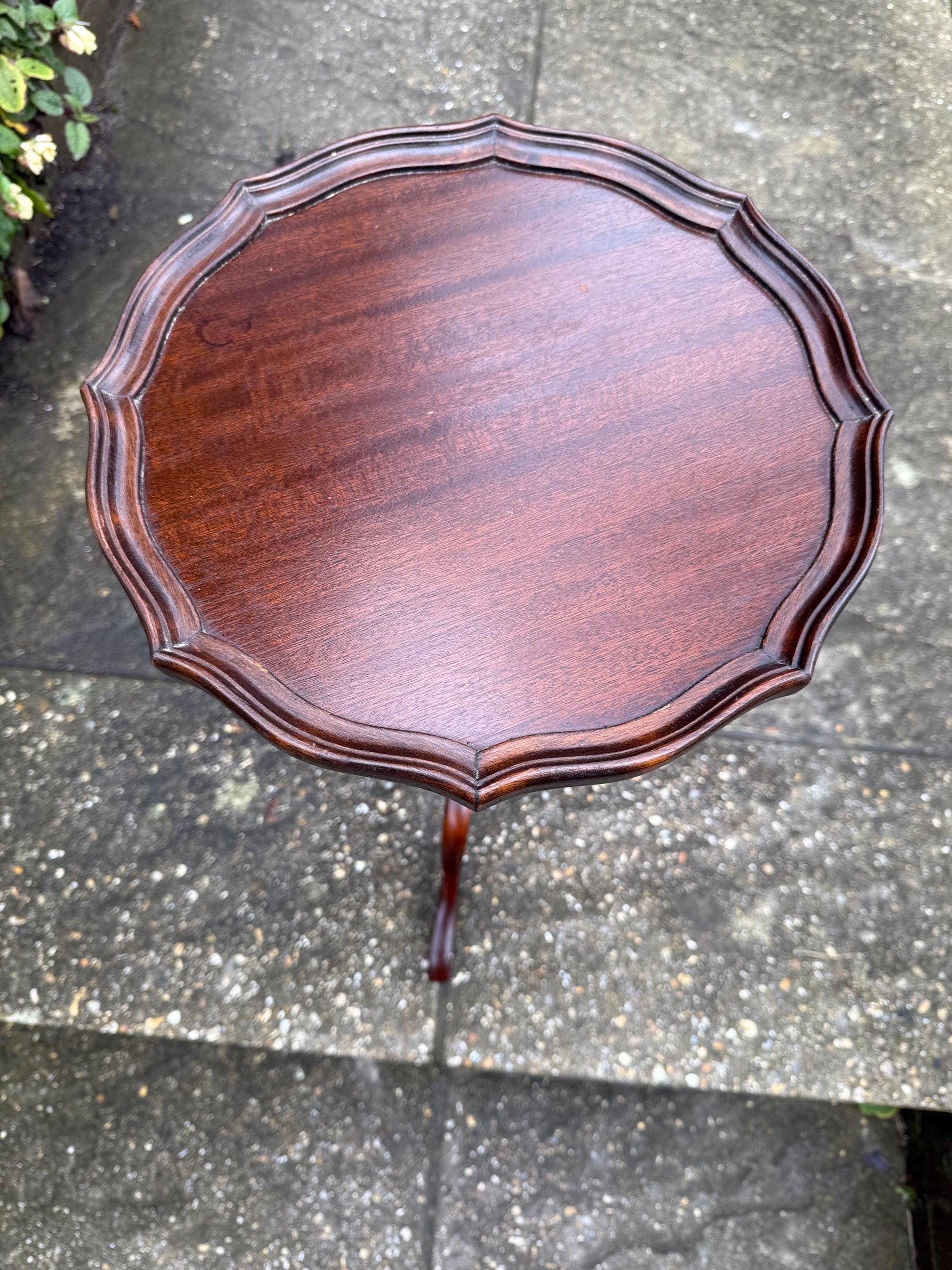 Classic Vintage Wine Table or Lamp Table (end table, coffee table), vintage wooden wine table