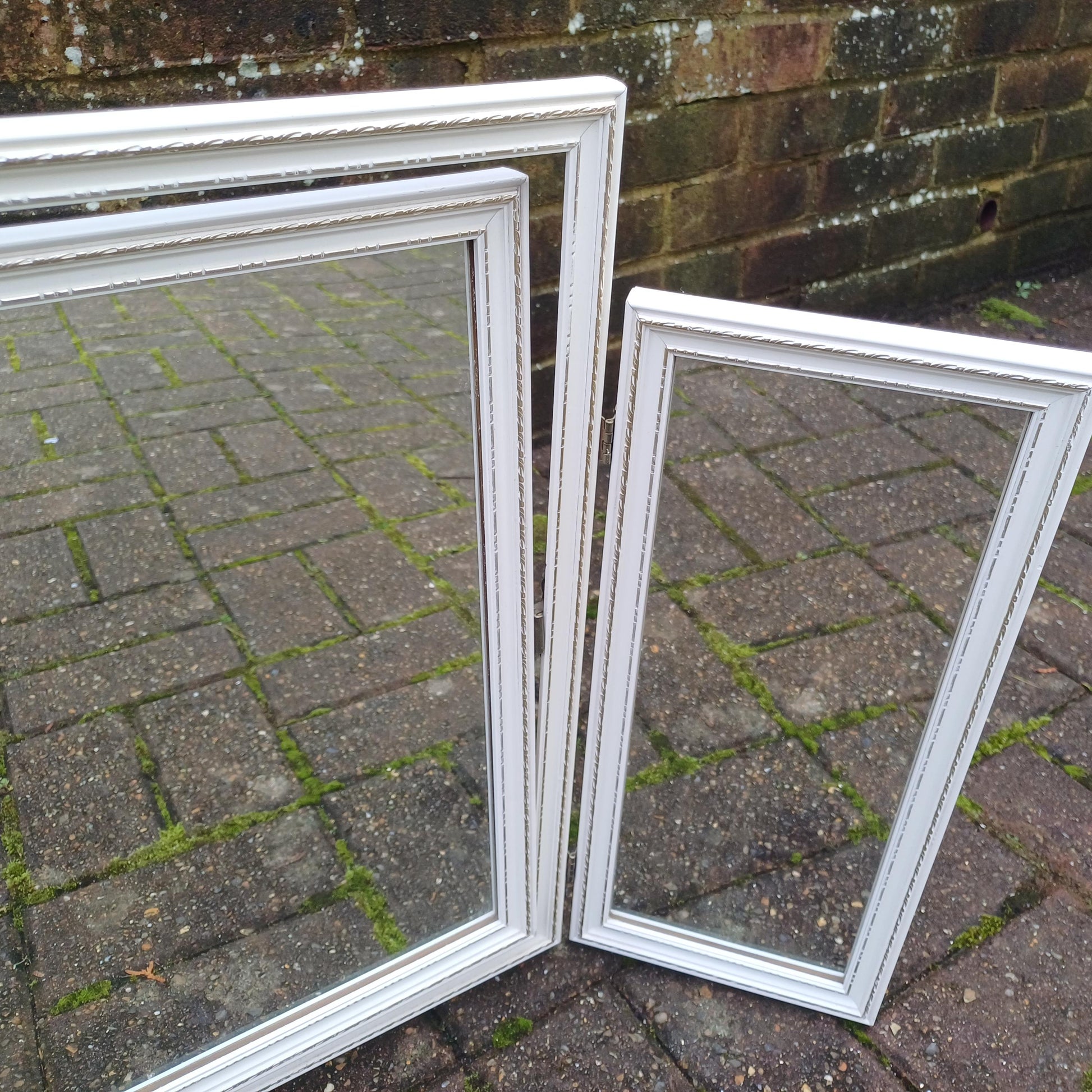 Vintage Retro Classic 70s Tri-Fold Painted White Dressing Table Adjustable Mirror Silver Highlights