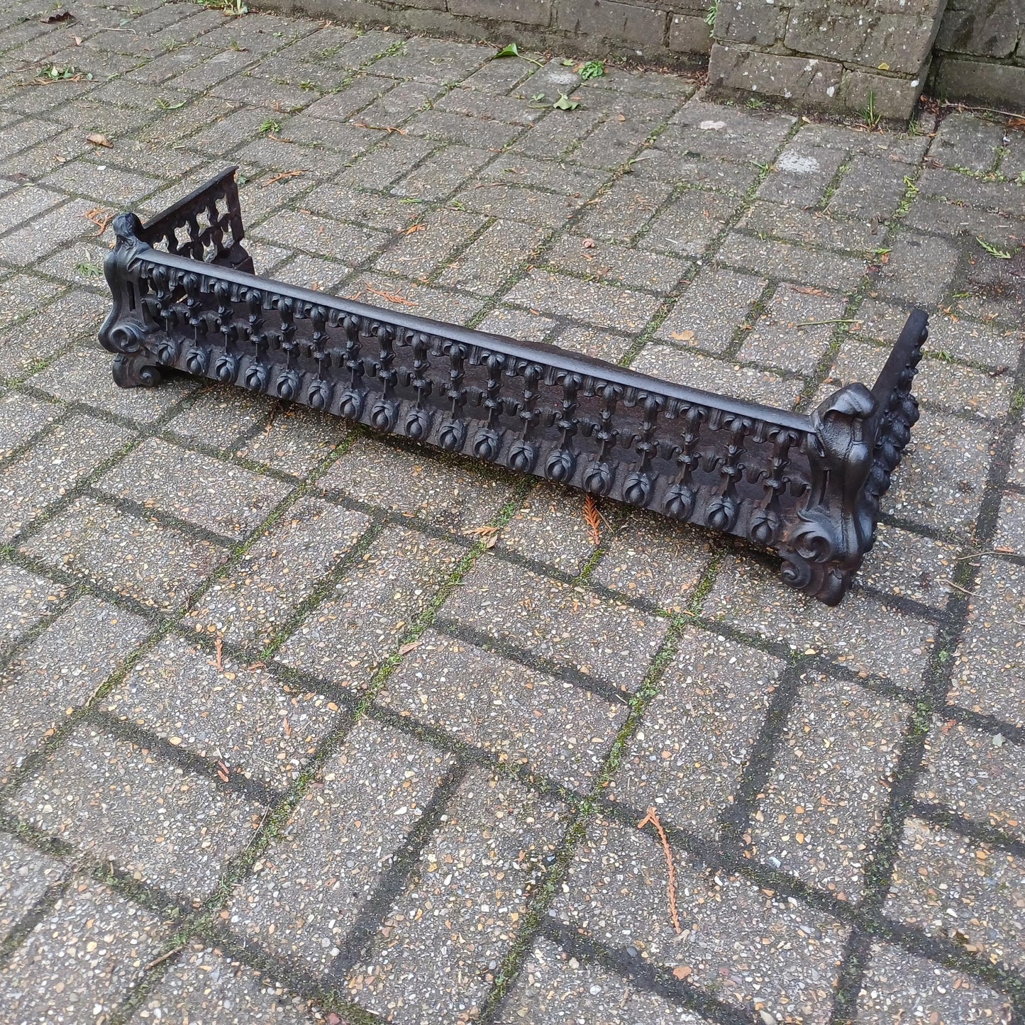 Large Black Cast Iron Vintage Victorian Pierced Fireplace Fender Guard