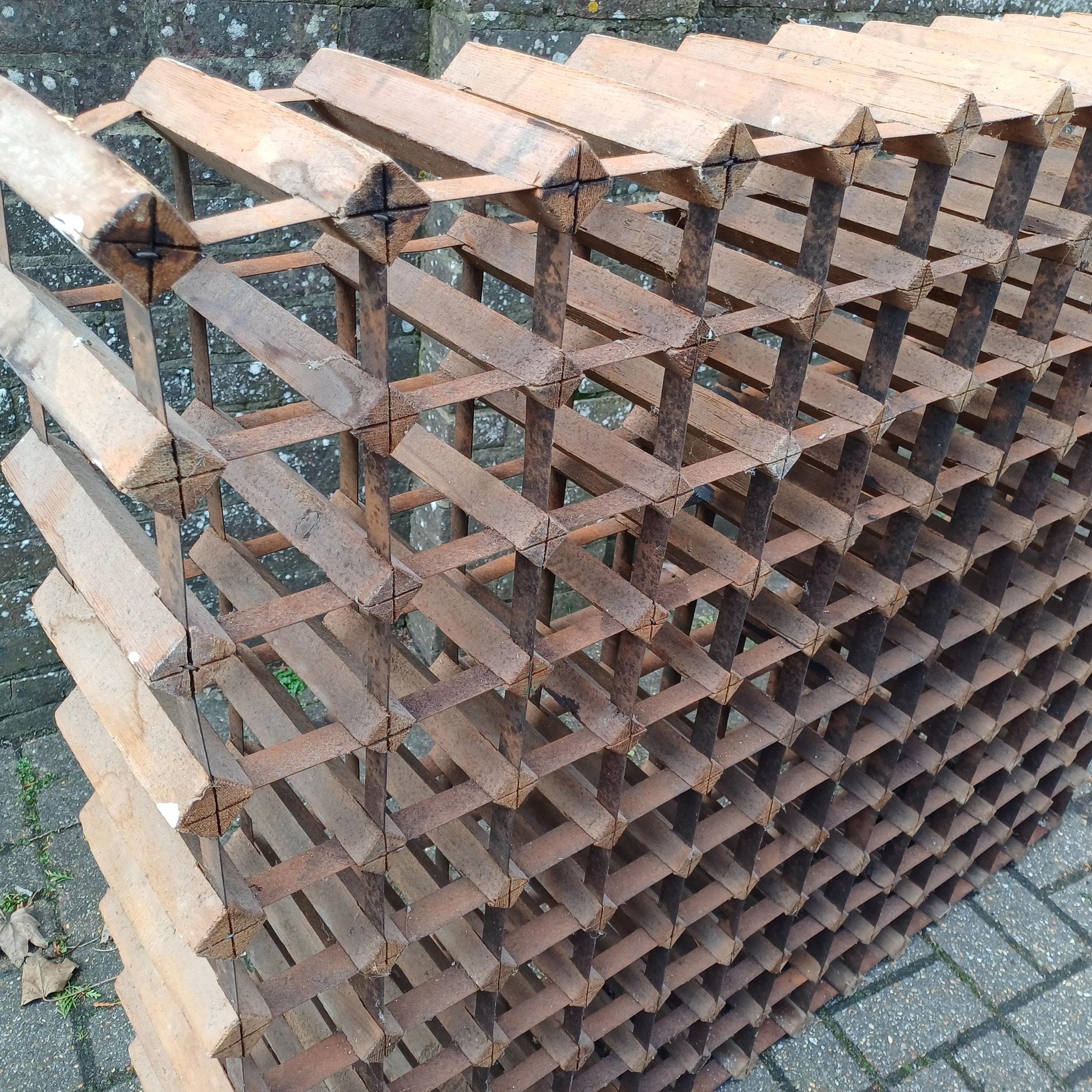 Vast Outstanding Wood and Metal Vintage Wine Rack – Enormous Proportions 110 x 130 cm FREE HAND Delivery