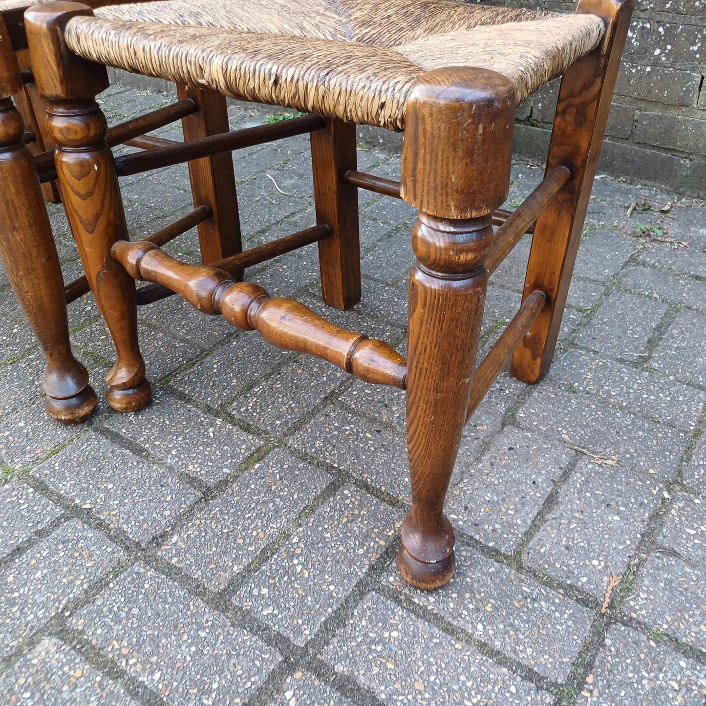Set of 4 Vintage Elm Ladder Back Rush Seated Chairs Country Farmhouse Style FREE HAND Delivery