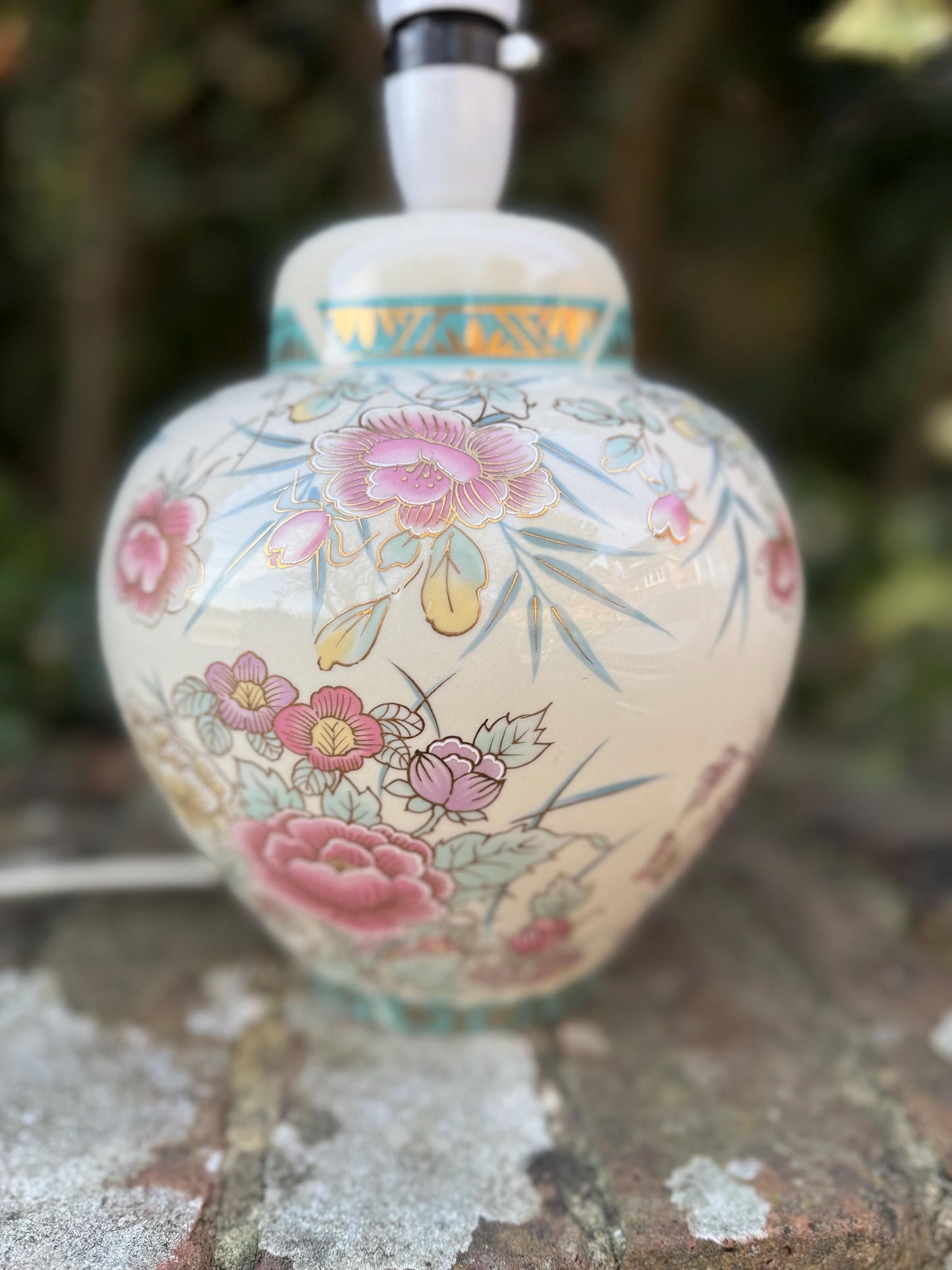 retro floral ceramic