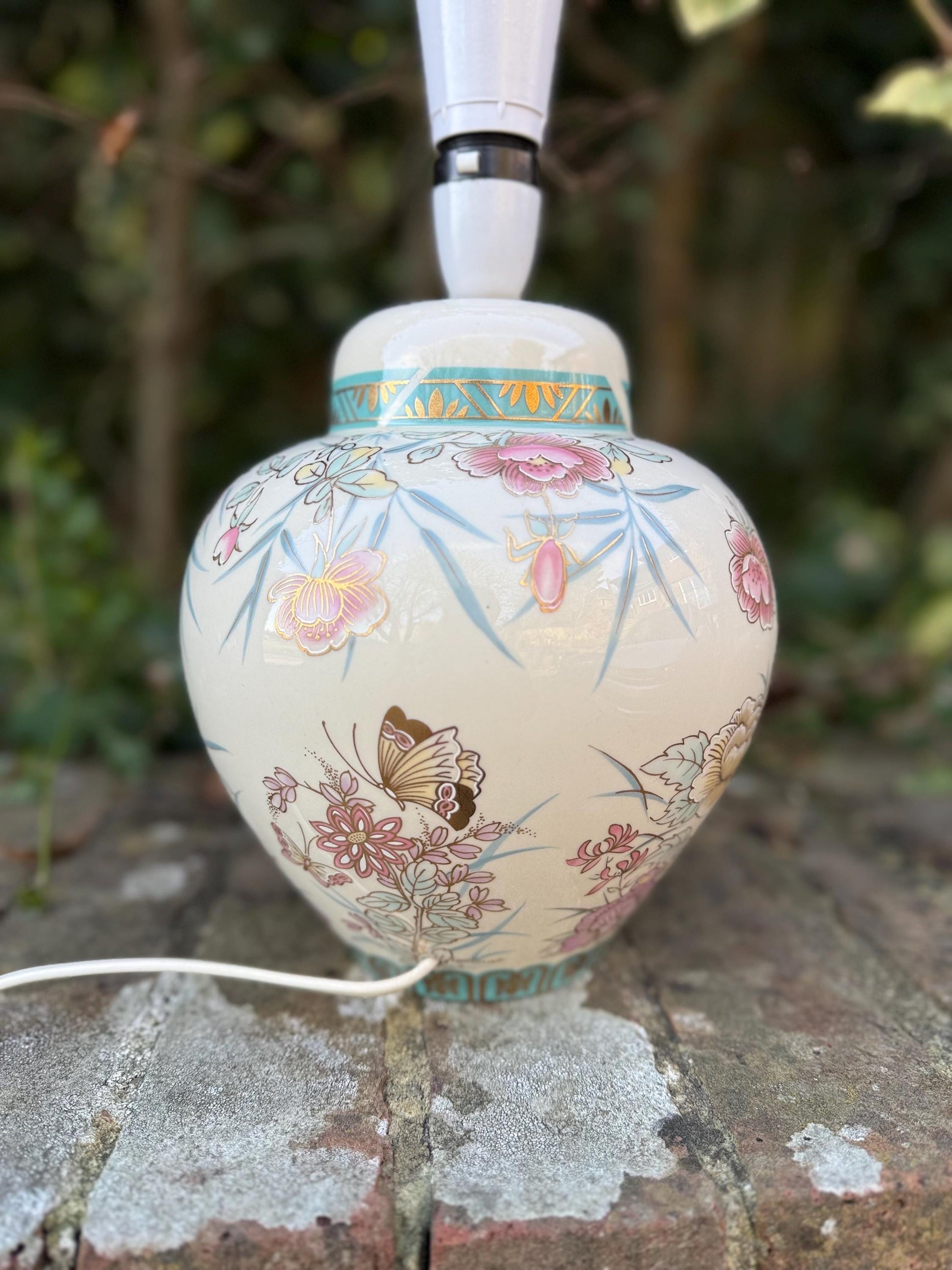 retro floral ceramic
