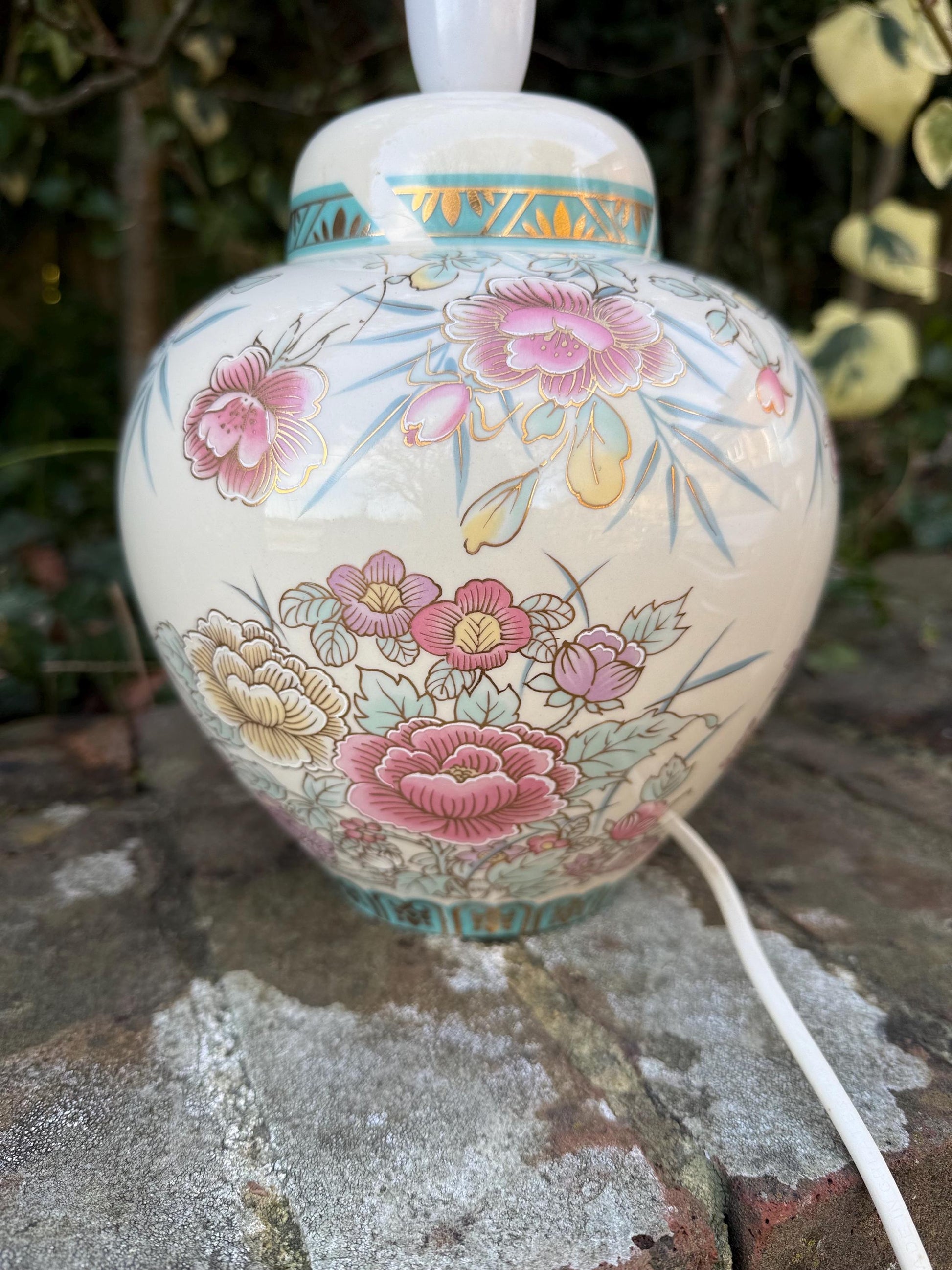 retro floral ceramic