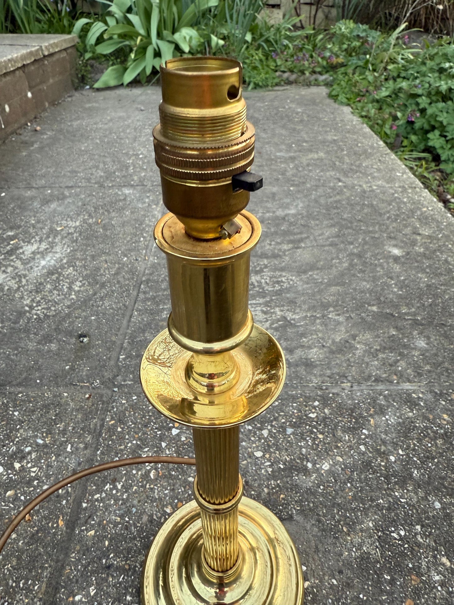 Valsan Brass Vintage Table Lamp - excellent condition, PAT tested and working