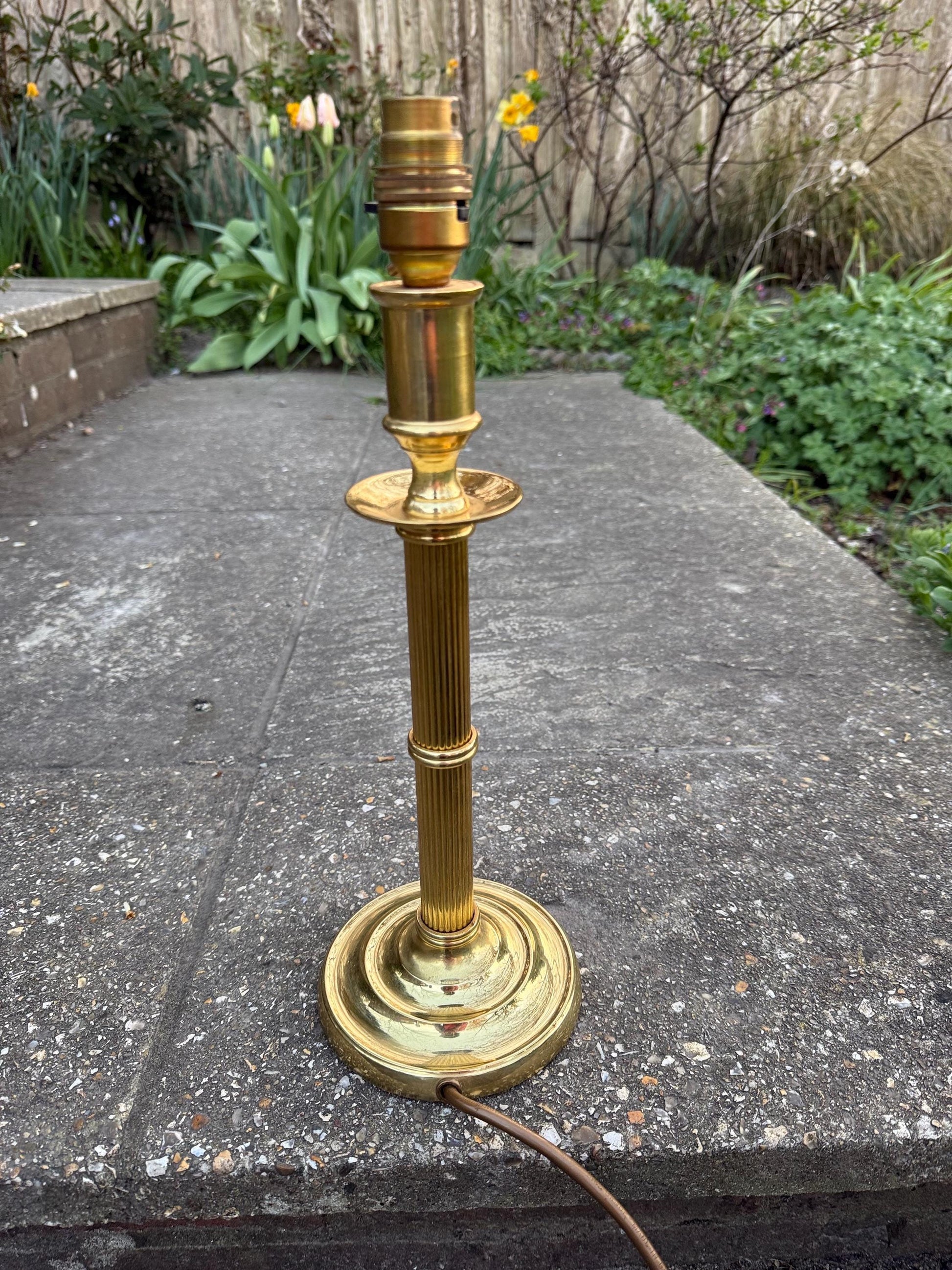 Valsan Brass Vintage Table Lamp - excellent condition, PAT tested and working