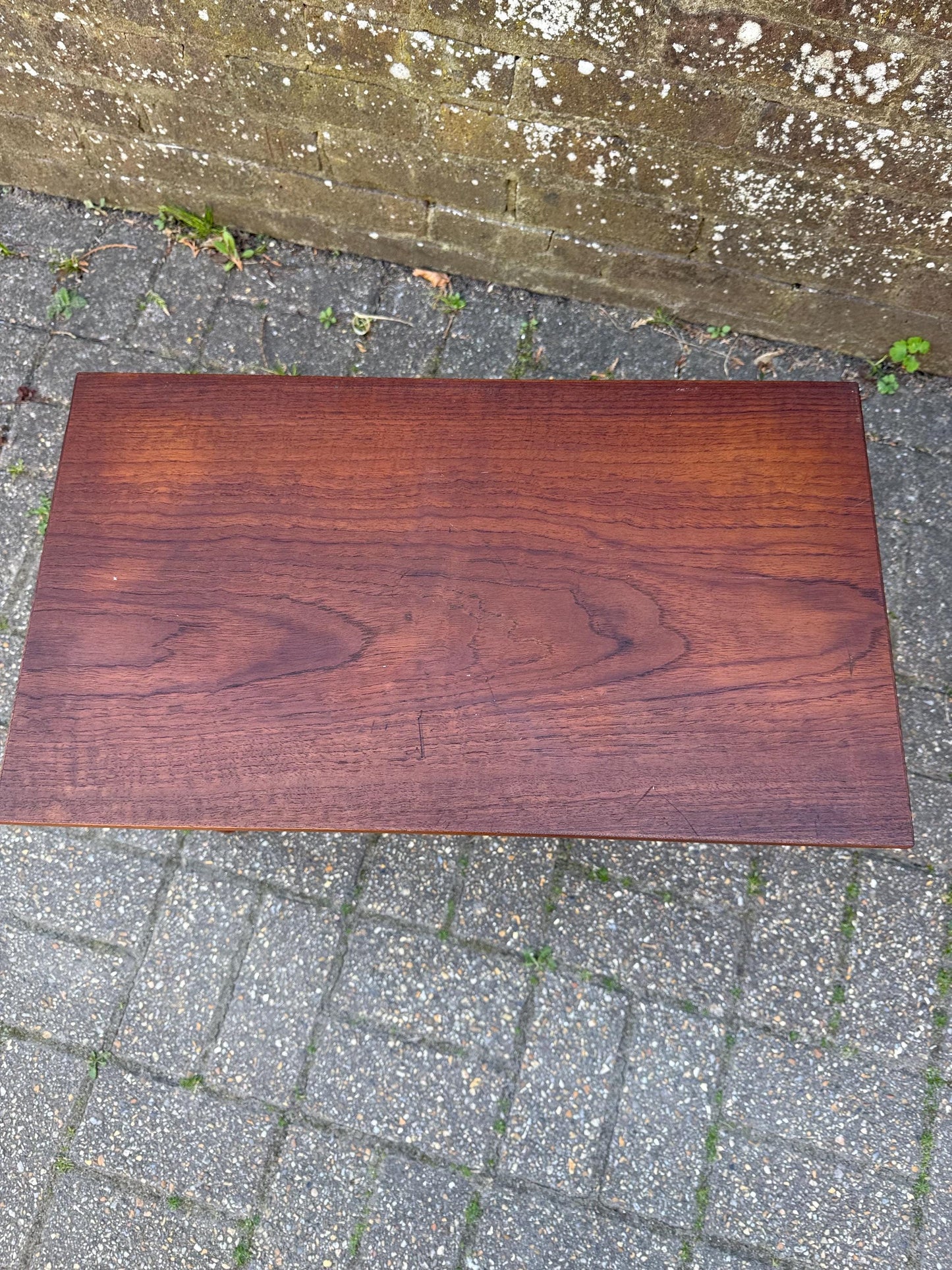 Vintage retro wooden table with tapered legs and lovely wooden surface; plant stand, lamp table, end table (59cm x 43cm x 34cm)