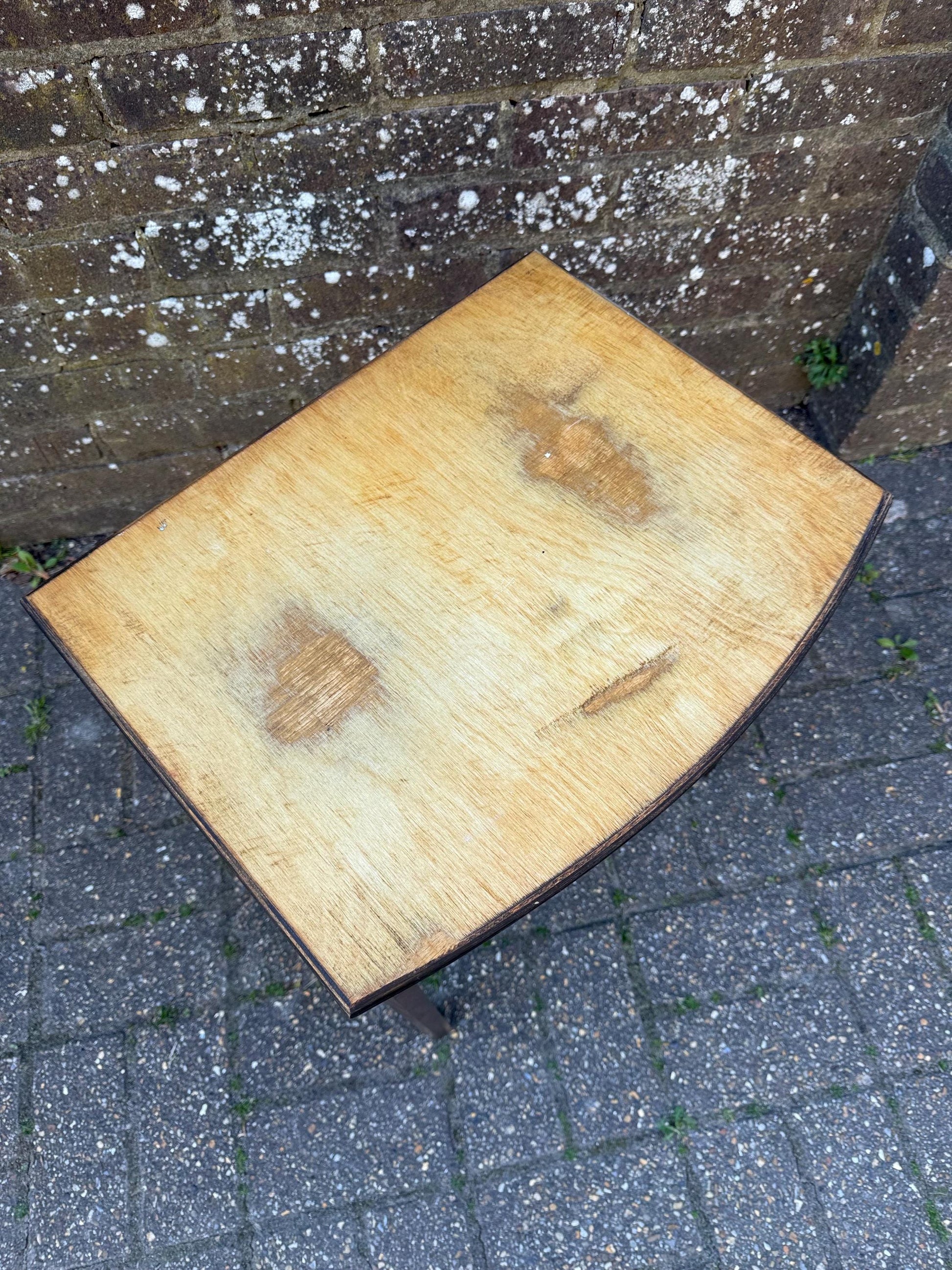 Unique hand sanded retro vintage oak table, lamp table, sanded plant stand, vintage table (46cm x 50cm x 37cm)