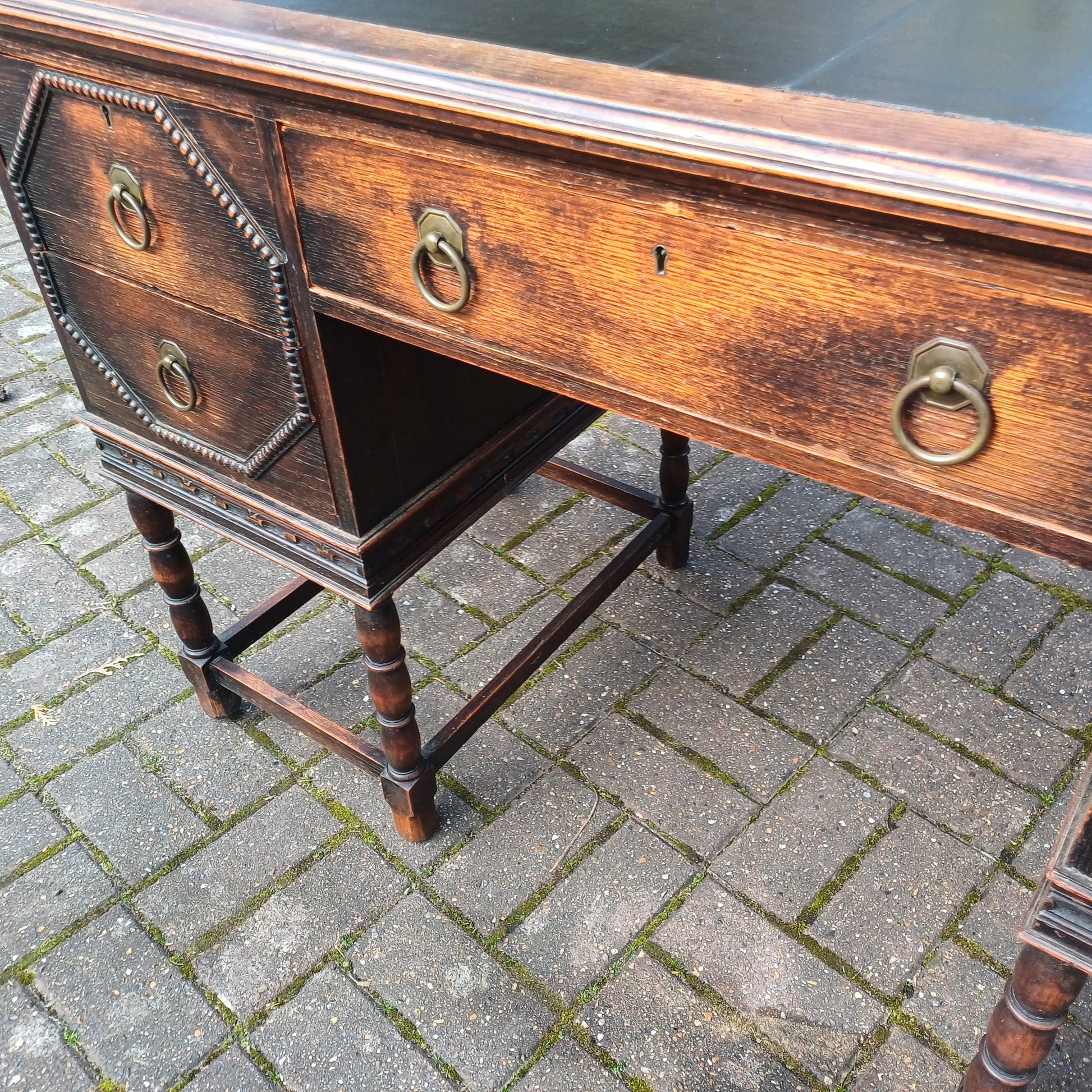 Large Vintage Antique Solid Oak Desk 5 Drawers Top Quality FREE HAND Delivery