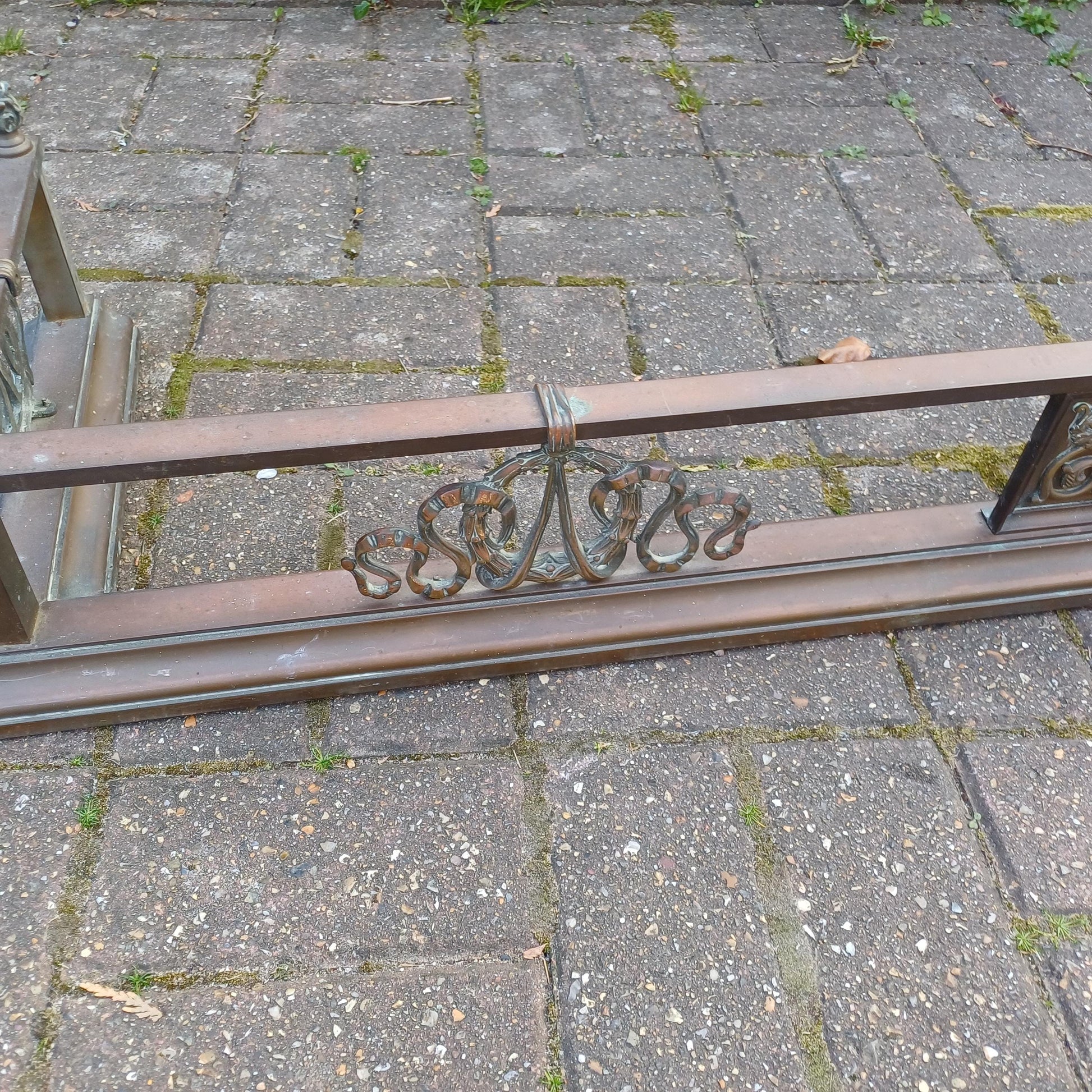 Antique Brass & Iron Fireplace Fender Rococo Heron Motif Georgian Regency Style Ornate Fire Surround Aged Patina Late 19th Century