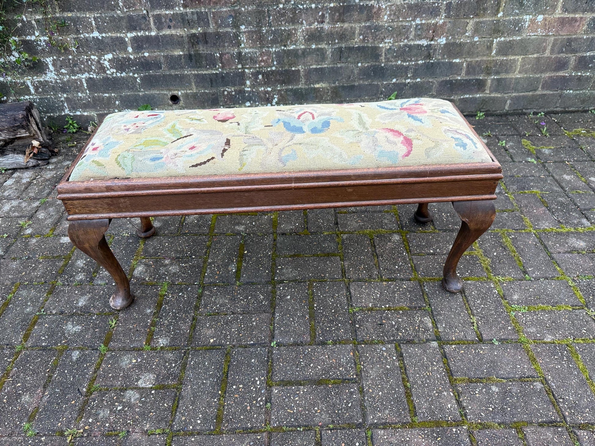 Vintage Tapestry Upholstered Wooden Bench, Antique bench – Queen Anne Style Legs – Antique Entryway, antique living room furniture