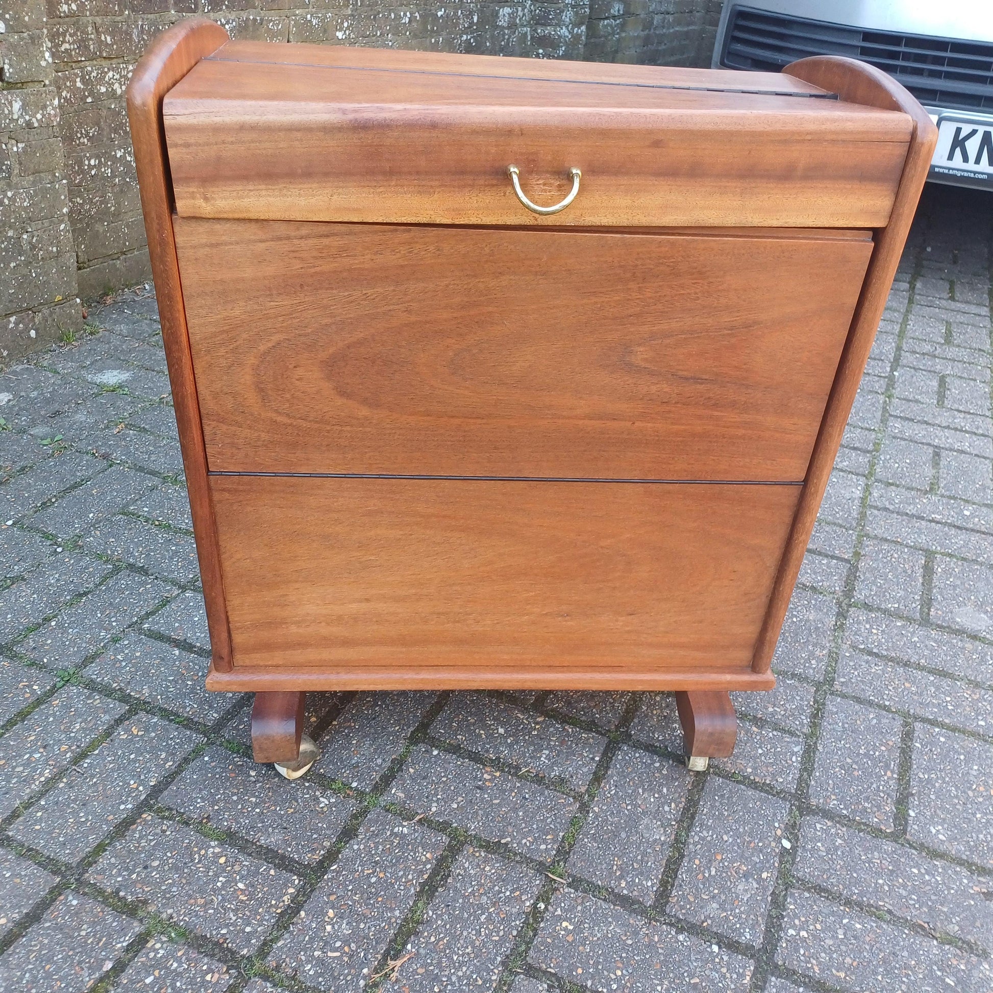 Genius Vintage Retro 1950s-60s Solid Wood Cocktail Drinks Trolley – Restored Mid-Century Bar Cabinet, Atomic Design, FREE HAND Delivery