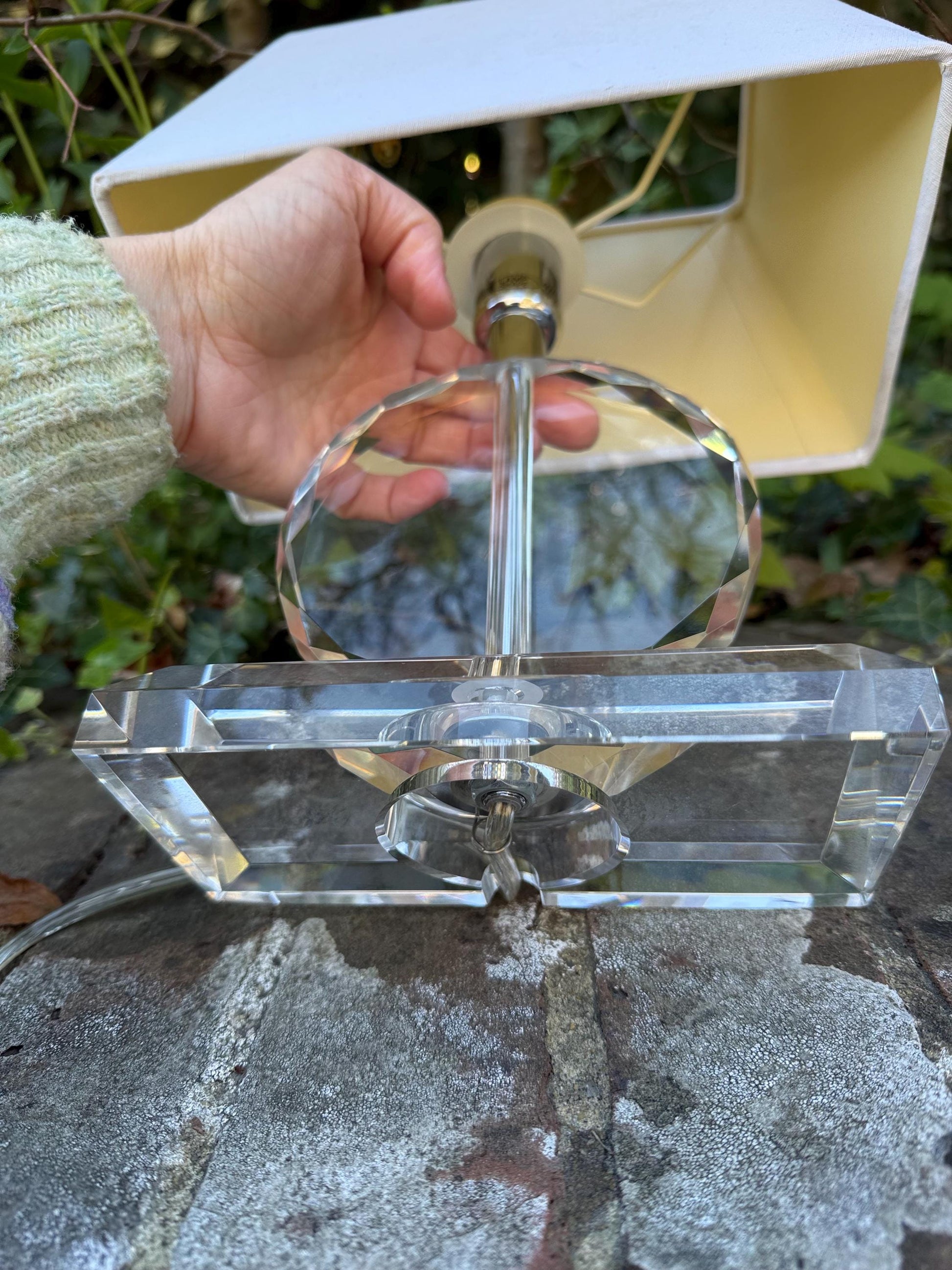 Vintage Glass Shaped and Crystal Cut Table Lamp – all working and PAT test
