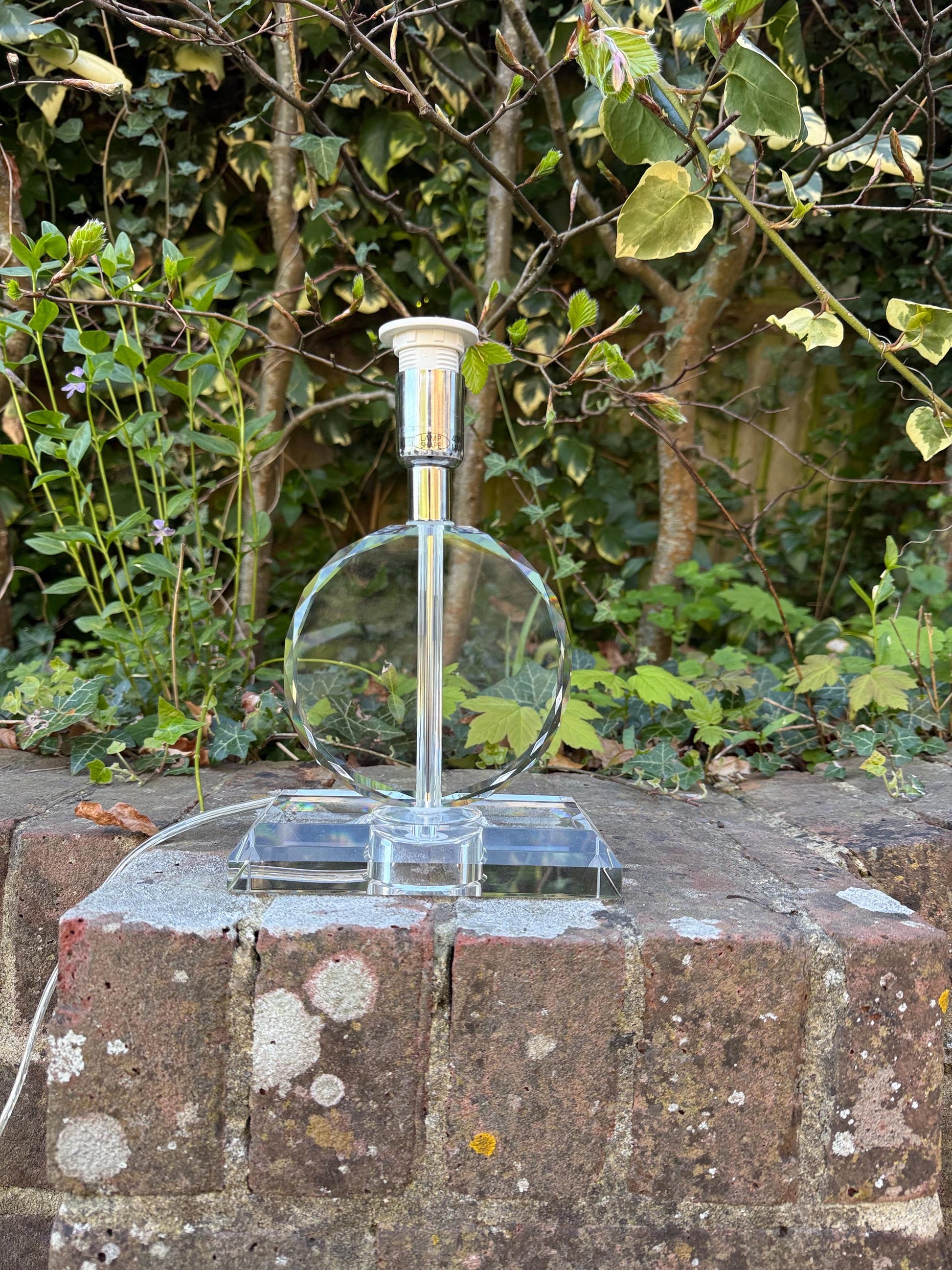 Vintage Glass Shaped and Crystal Cut Table Lamp – all working and PAT test