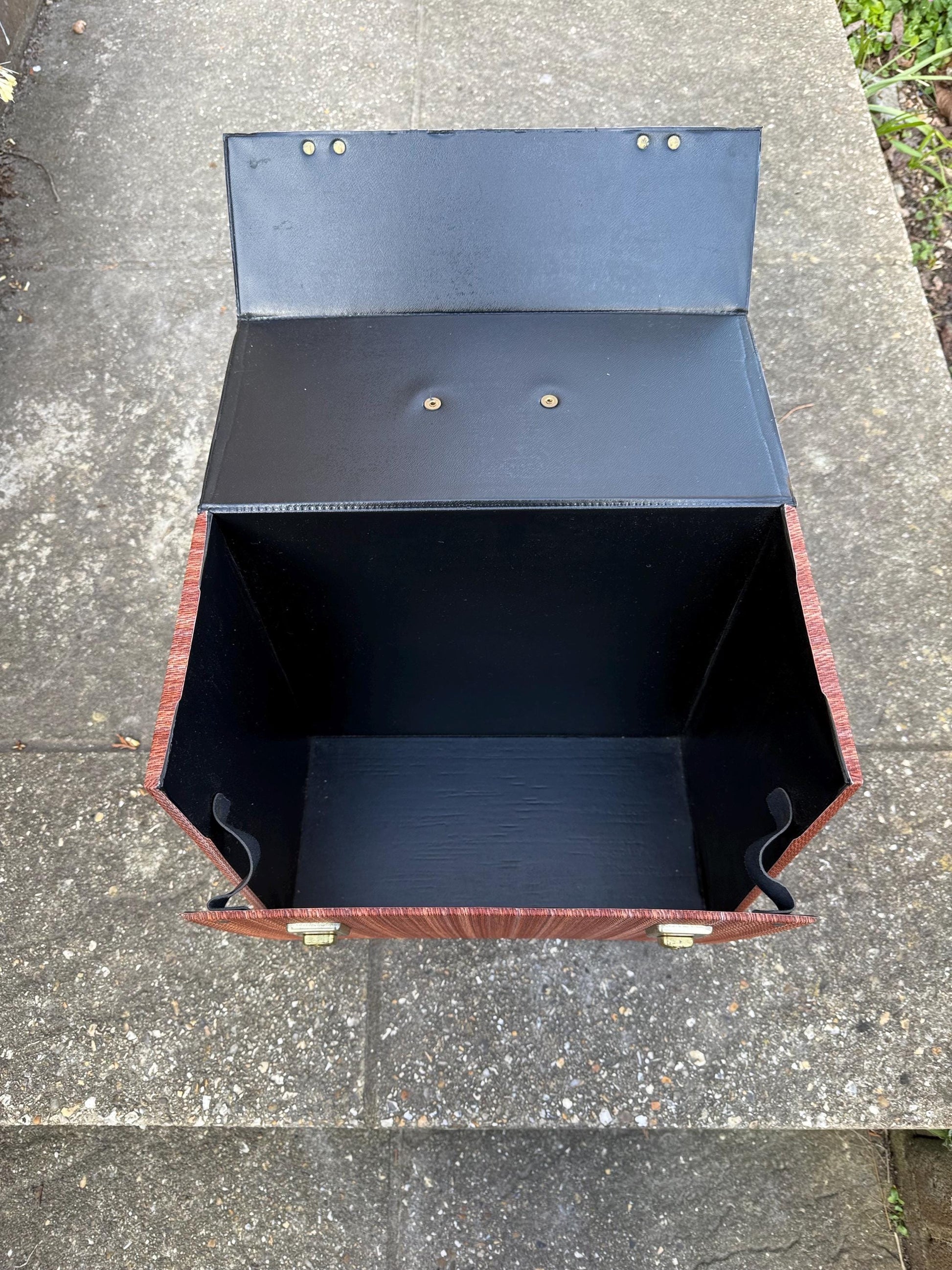Authentic Retro Vinyl LP Record Storage Case, LP Storage Box, lockable with keys - faux material plastic case - 1960s 1970s vintage cast