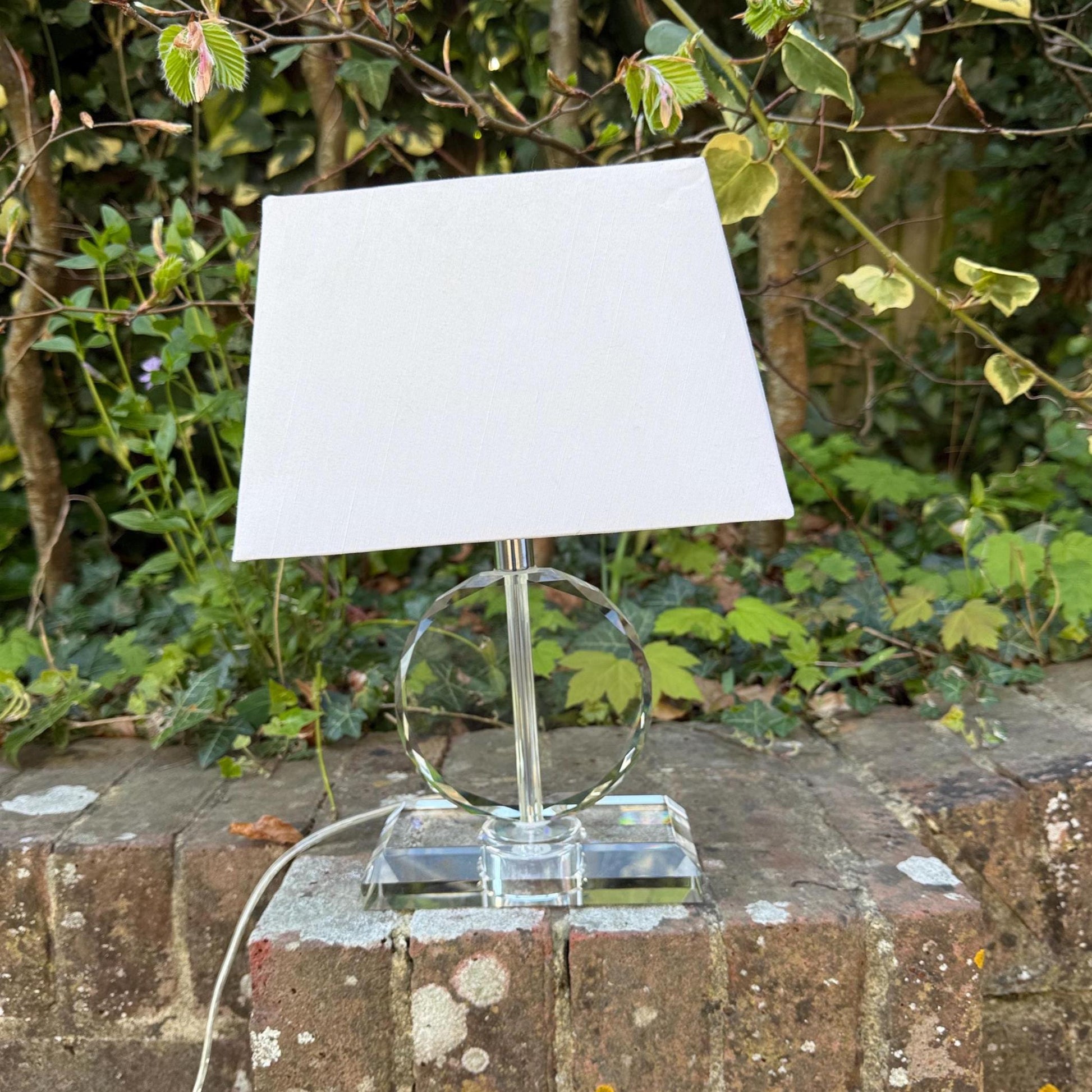 Vintage Glass Shaped and Crystal Cut Table Lamp – all working and PAT test