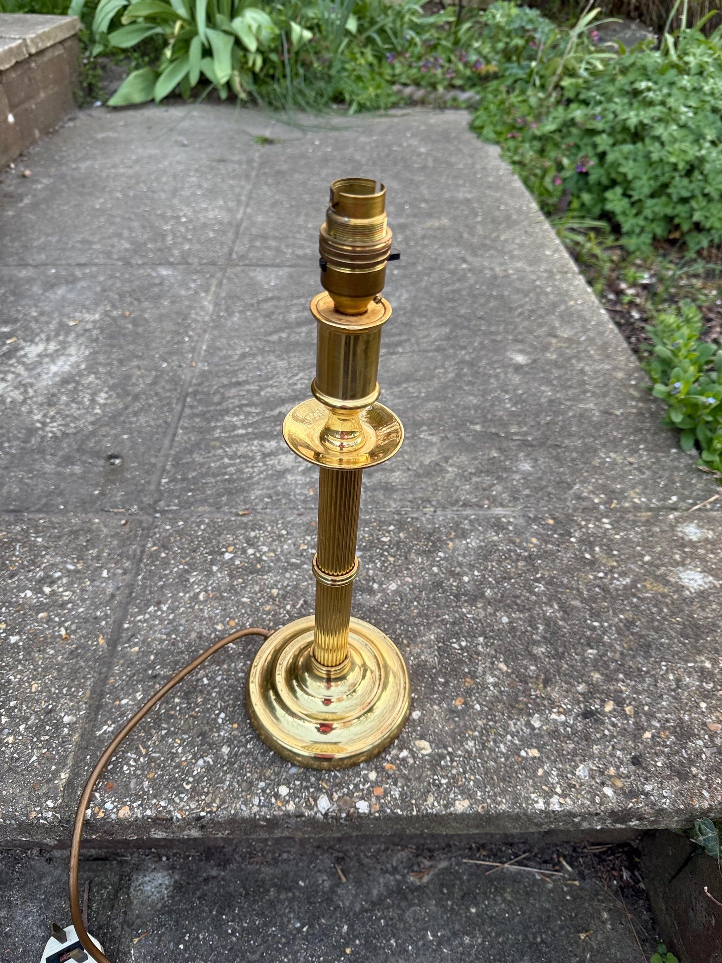 Valsan Brass Vintage Table Lamp - excellent condition, PAT tested and working