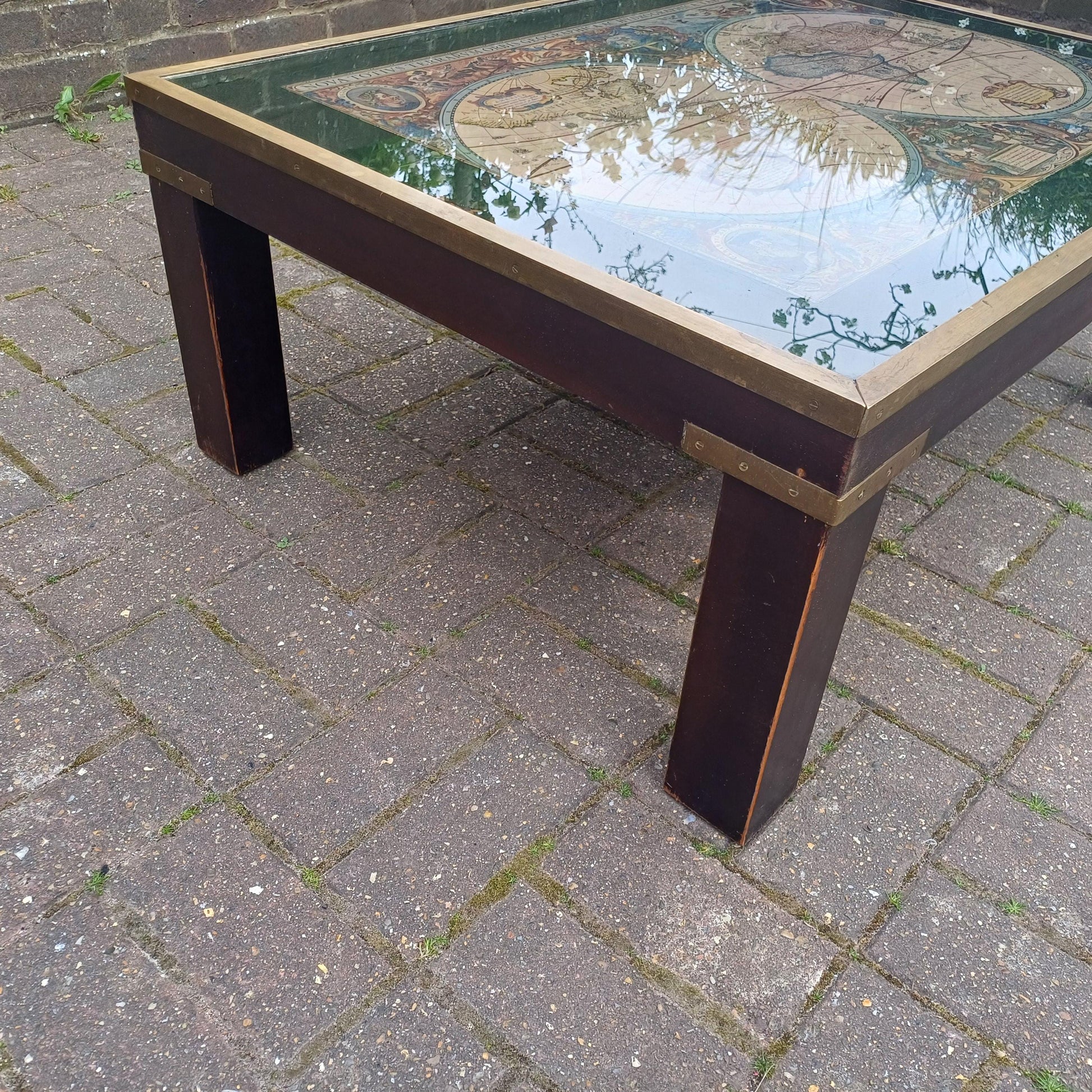 Vintage Retro Explorer’s Coffee Table 17th Century World Map Under Glass with Brass Frame, Teak Legs, Mid-Century Style FREE HAND Delivery