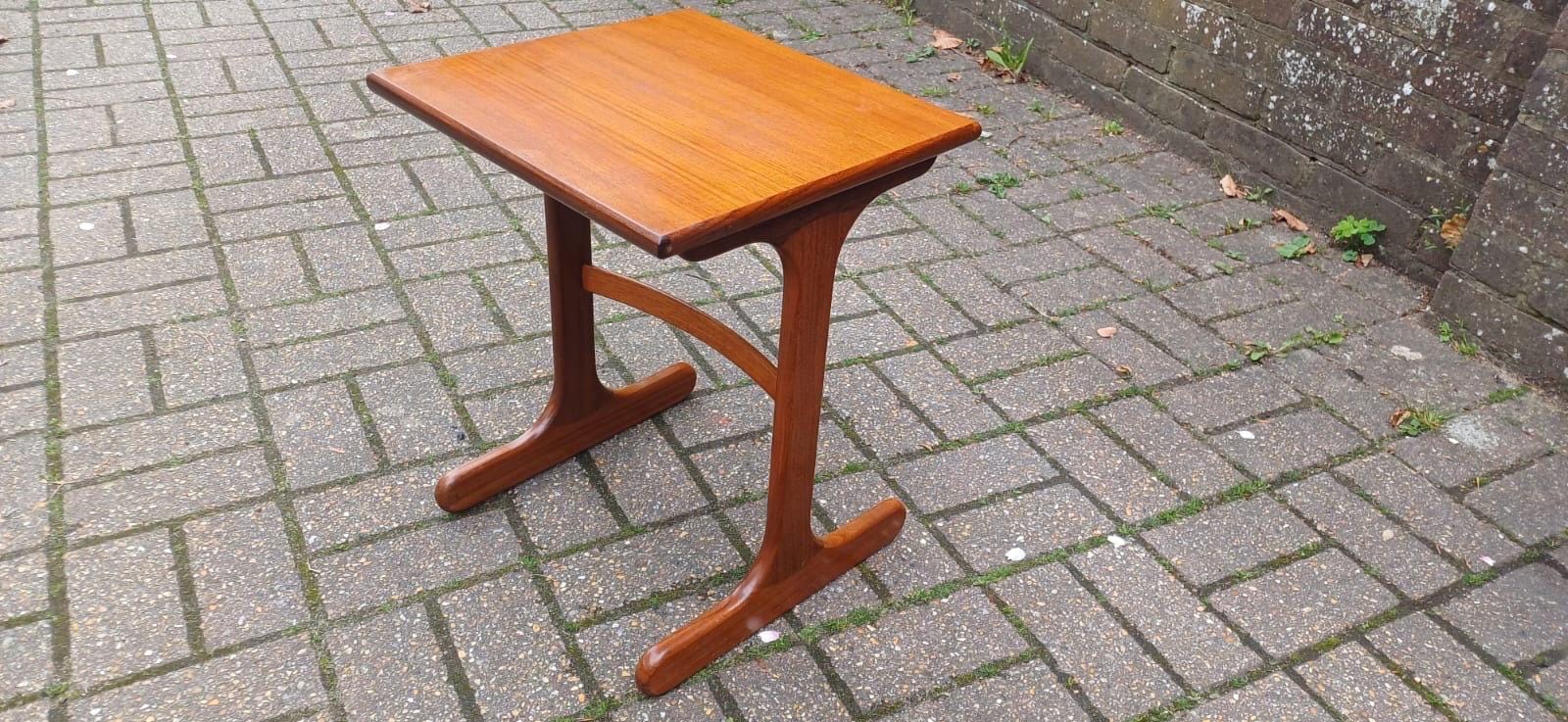 Retro vintage small teak table - Danish G Plan style - plant stand, lamp table, occasional table