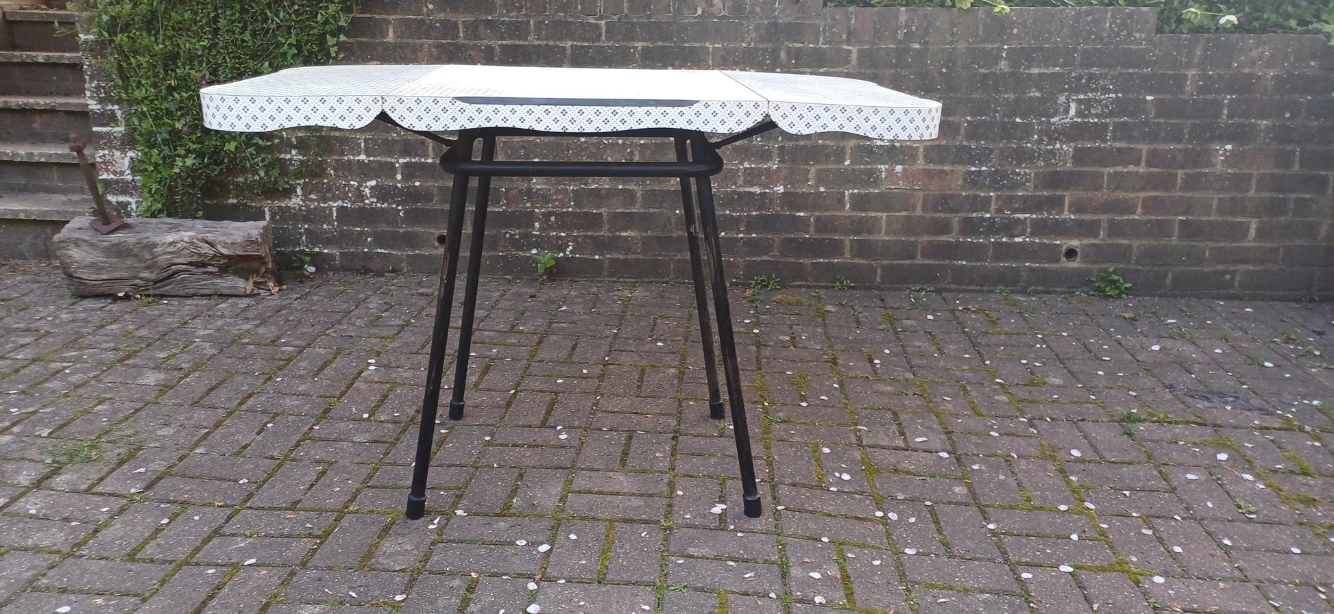 Classic American Vintage Retro Funky Drop Leaf Geometric Formica and Metal Kitchen Dining Table Quintessential 50s Décor FREE HAND Delivery