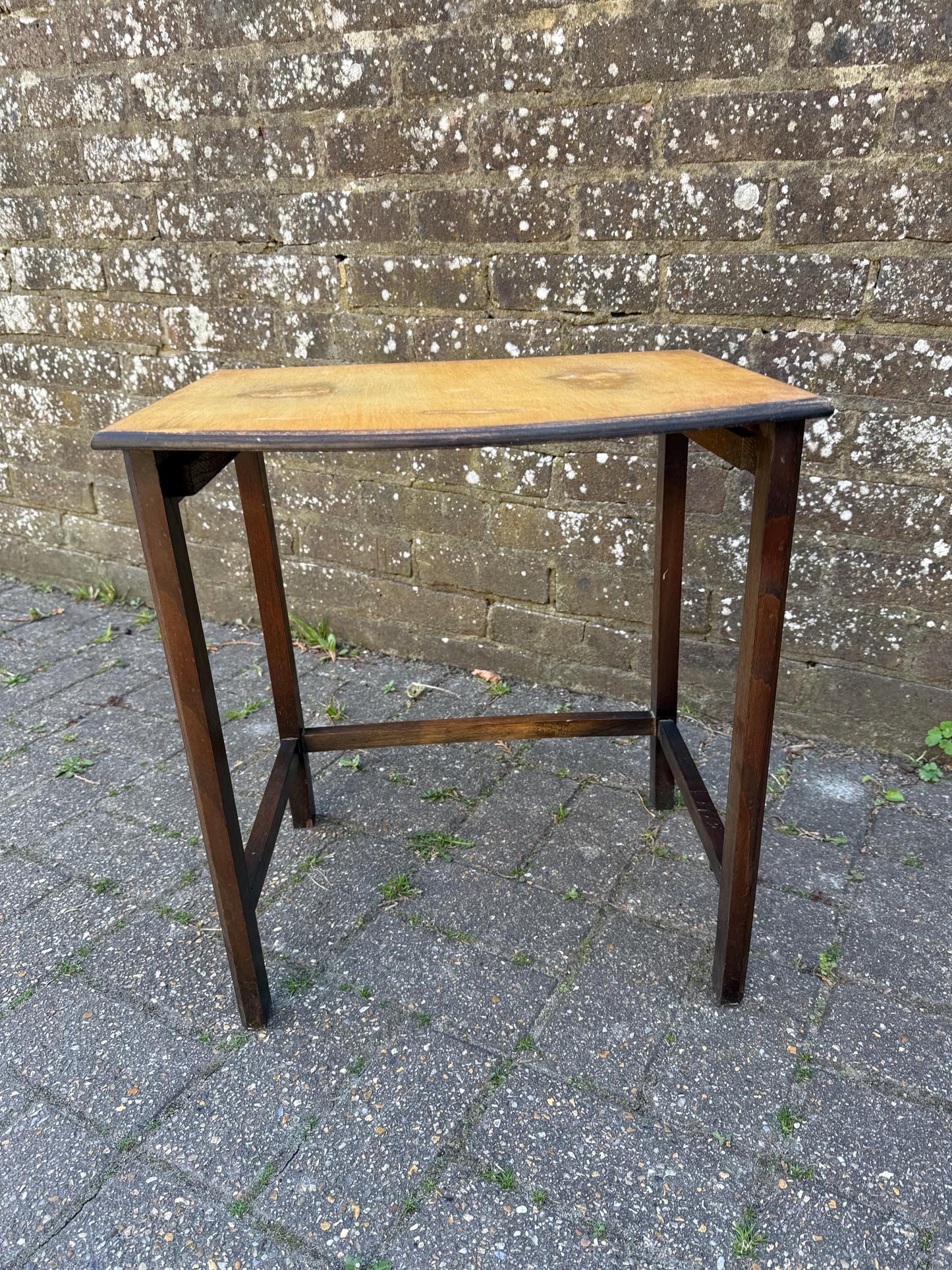 Unique hand sanded retro vintage oak table, lamp table, sanded plant stand, vintage table (46cm x 50cm x 37cm)
