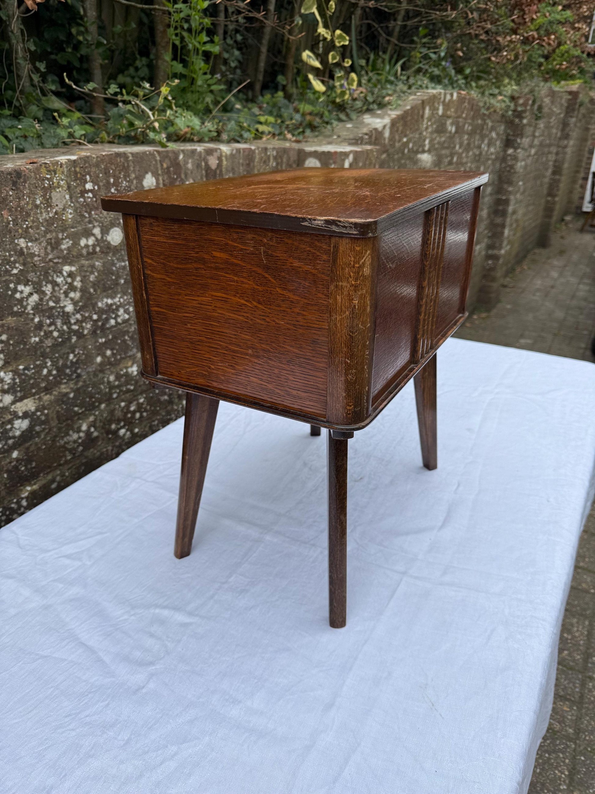 Vintage Sewing Box, wooden vintage work box, made by Morco in the 1940s-50s, pink and velvet satin lining; labelled.