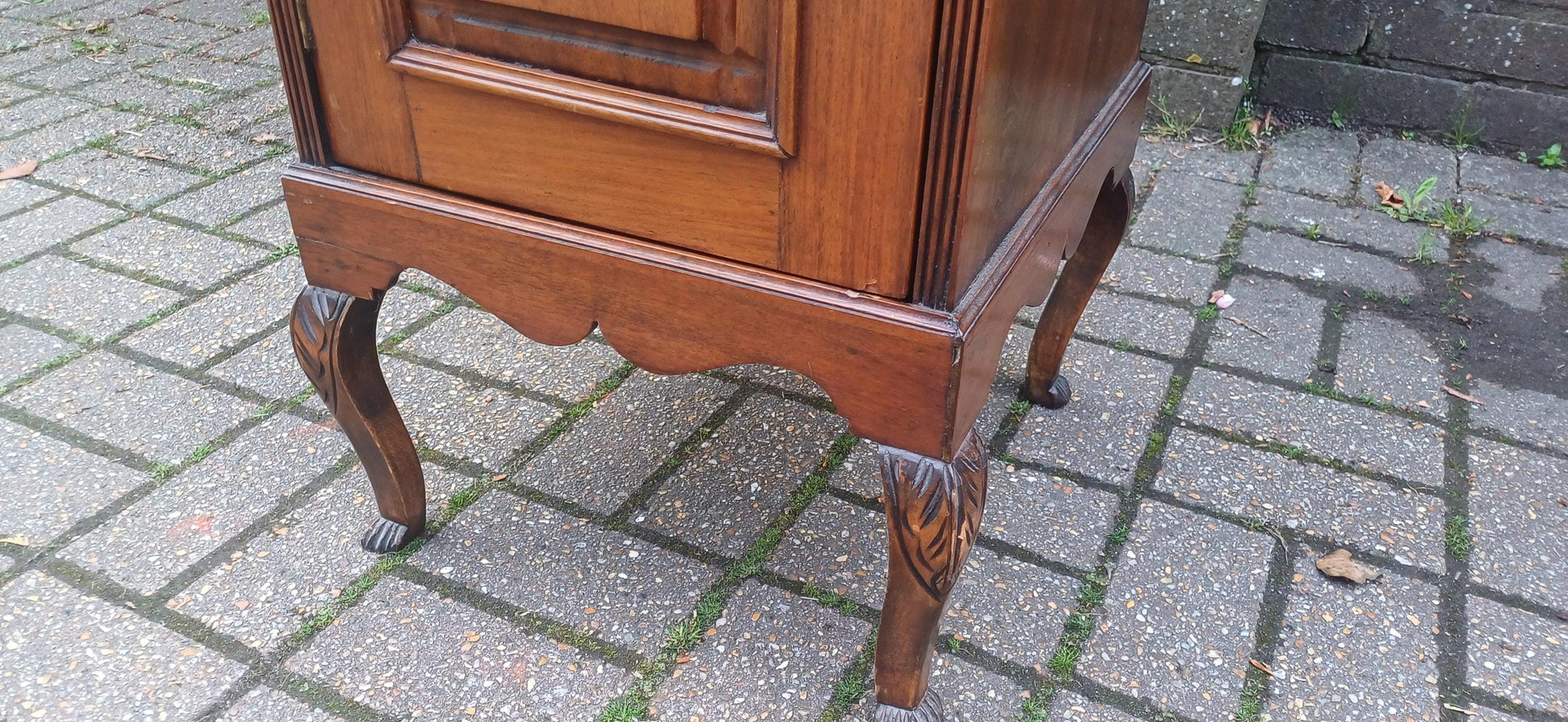 Victorian Mahogany Music Cabinet Narrow Ornate Antique Storage with Brass Details & Mirror, Elegant Hallway Display FREE HAND Delivery