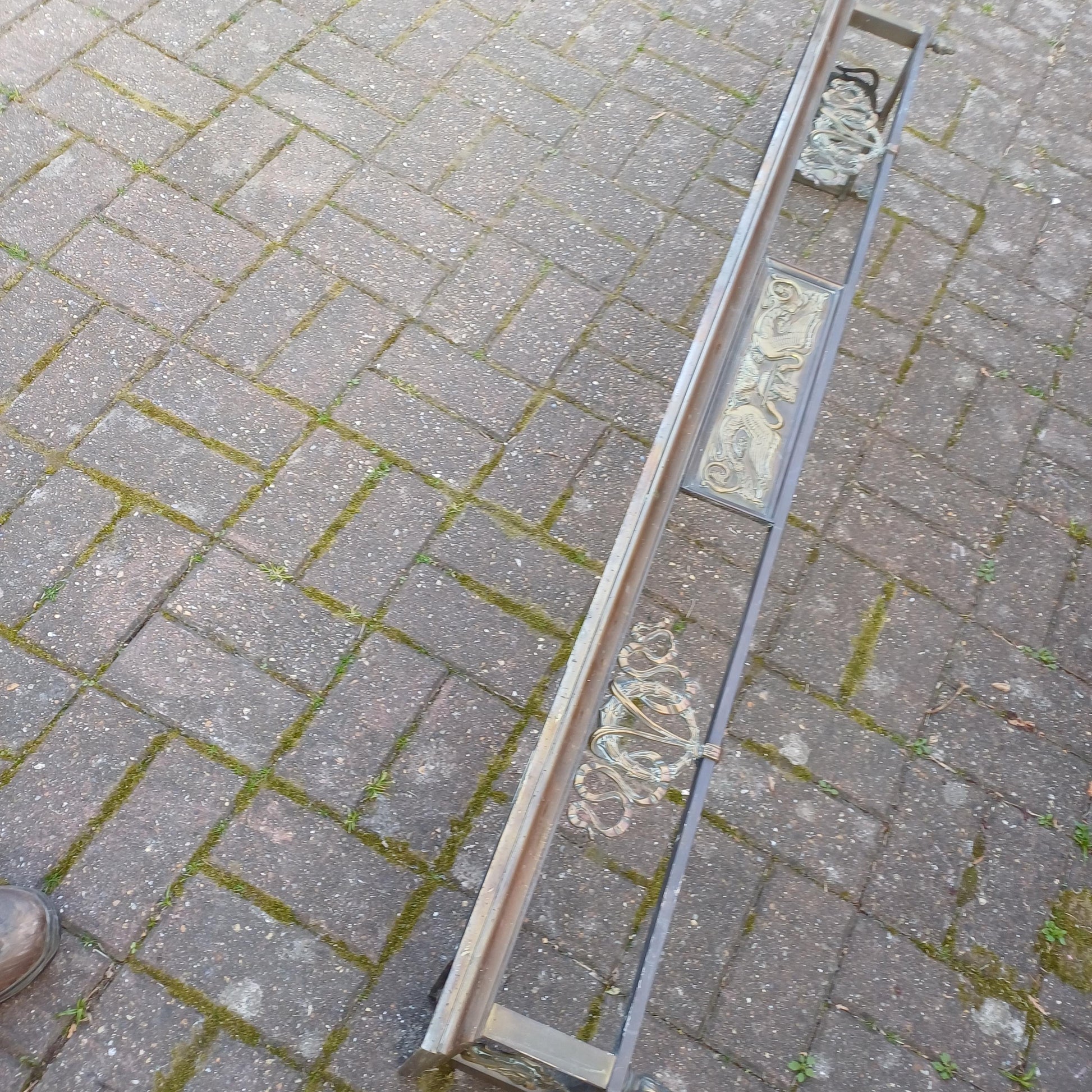 Antique Brass & Iron Fireplace Fender Rococo Heron Motif Georgian Regency Style Ornate Fire Surround Aged Patina Late 19th Century