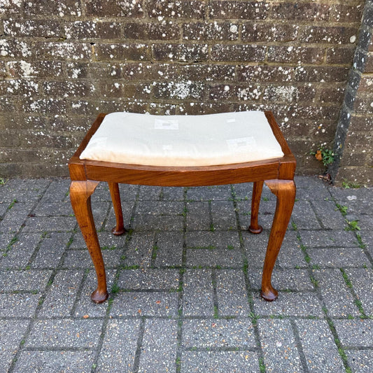 Mahogany vintage Queen Anne style cabriole leg vanity stool with upholstered seat