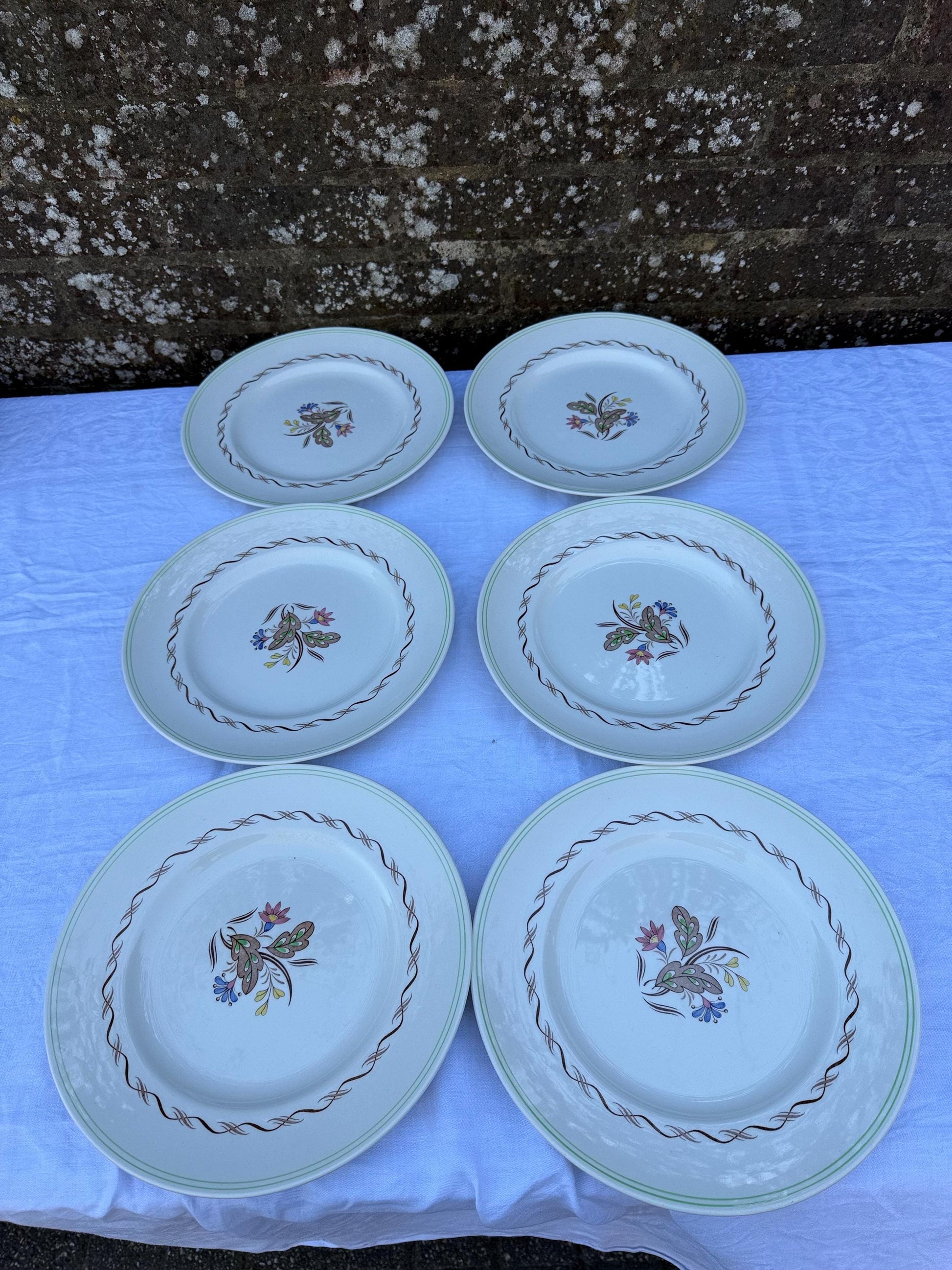 1950s Royal Doulton Woodland dinner service - 26 pieces - mid century floral tableware, English china dinner service, D 6338