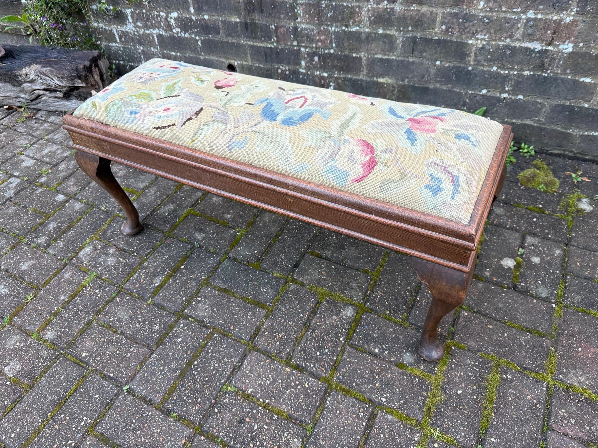 Vintage Tapestry Upholstered Wooden Bench, Antique bench – Queen Anne Style Legs – Antique Entryway, antique living room furniture