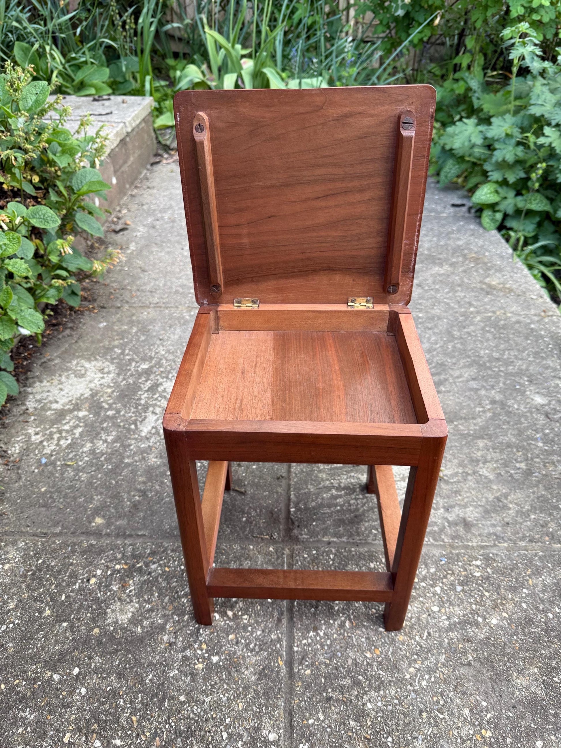 Vintage hand carved side table, leaf border accent, storage drawer, 1950s small wooden table or plant stand, occasional small table