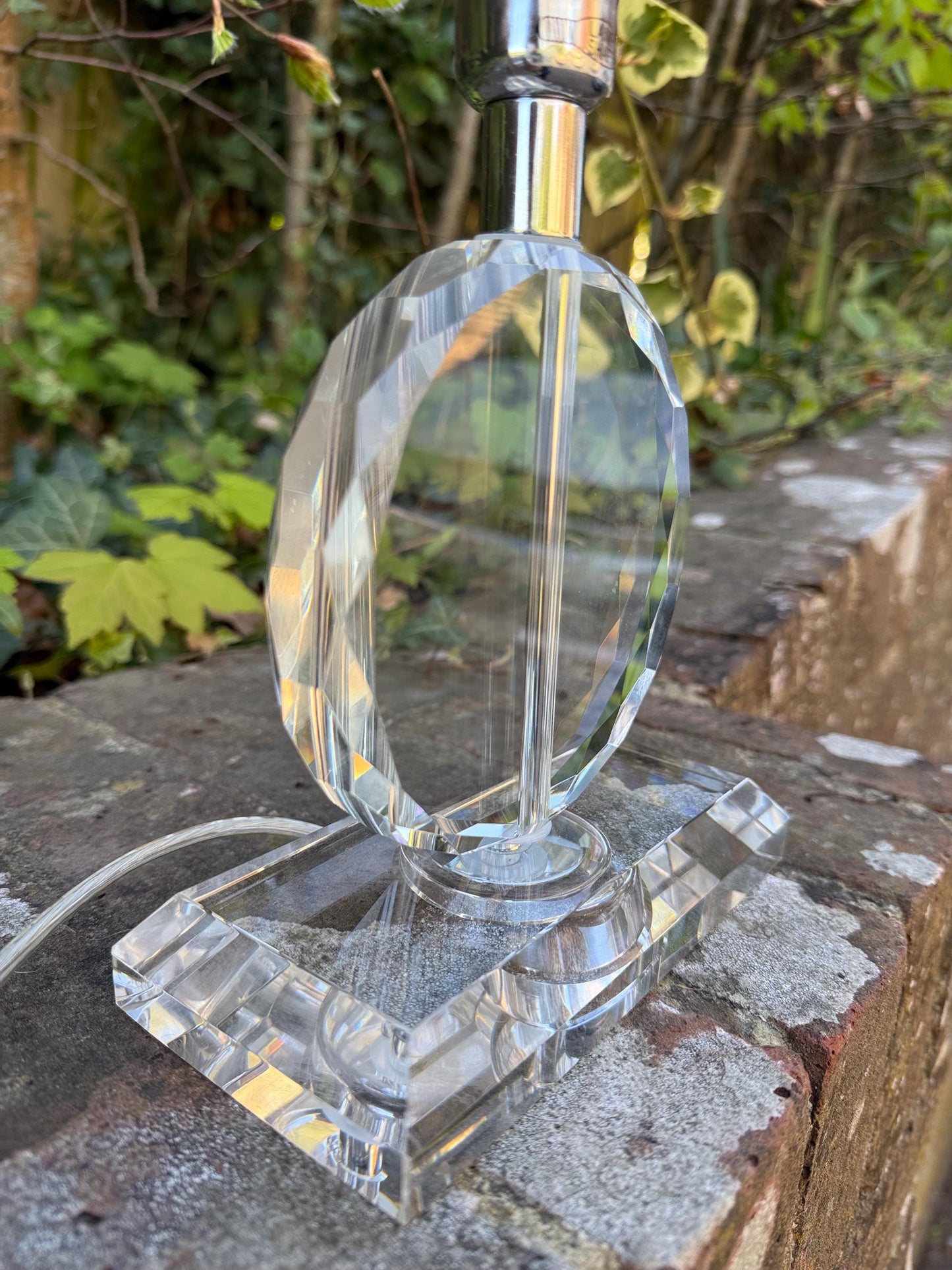 Vintage Glass Shaped and Crystal Cut Table Lamp – all working and PAT test