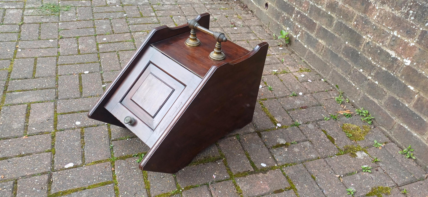 Large Antique Edwardian Mahogany Coal Scuttle With Brass Handle & Metal Liner Vintage Fireside Box Fireplace Bin Kindling Wood Fuel Storage.