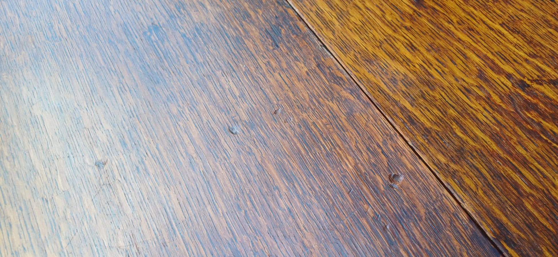 Rare Antique Oak Gate Leg Table – 1920s Drop Leaf Side Table – Jacobean Revival Coffee or Games Table Compact & Versatile FREE HAND Delivery