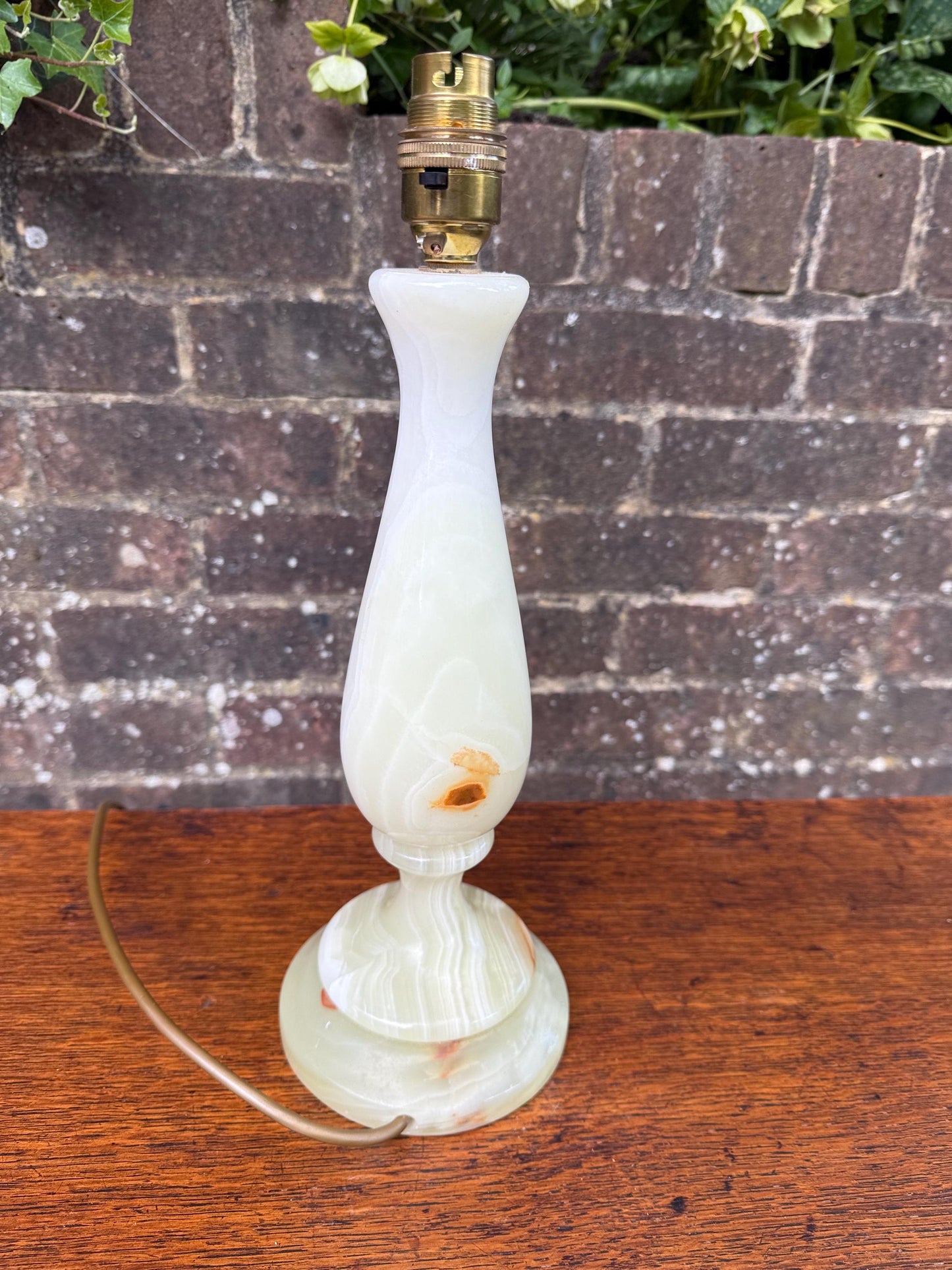Vintage Cream, Green and Honey coloured Onyx Lamp Base; Art Deco Style Lamp. Retro lighting, Tall Retro Onyx Lamp. PAT tested. working