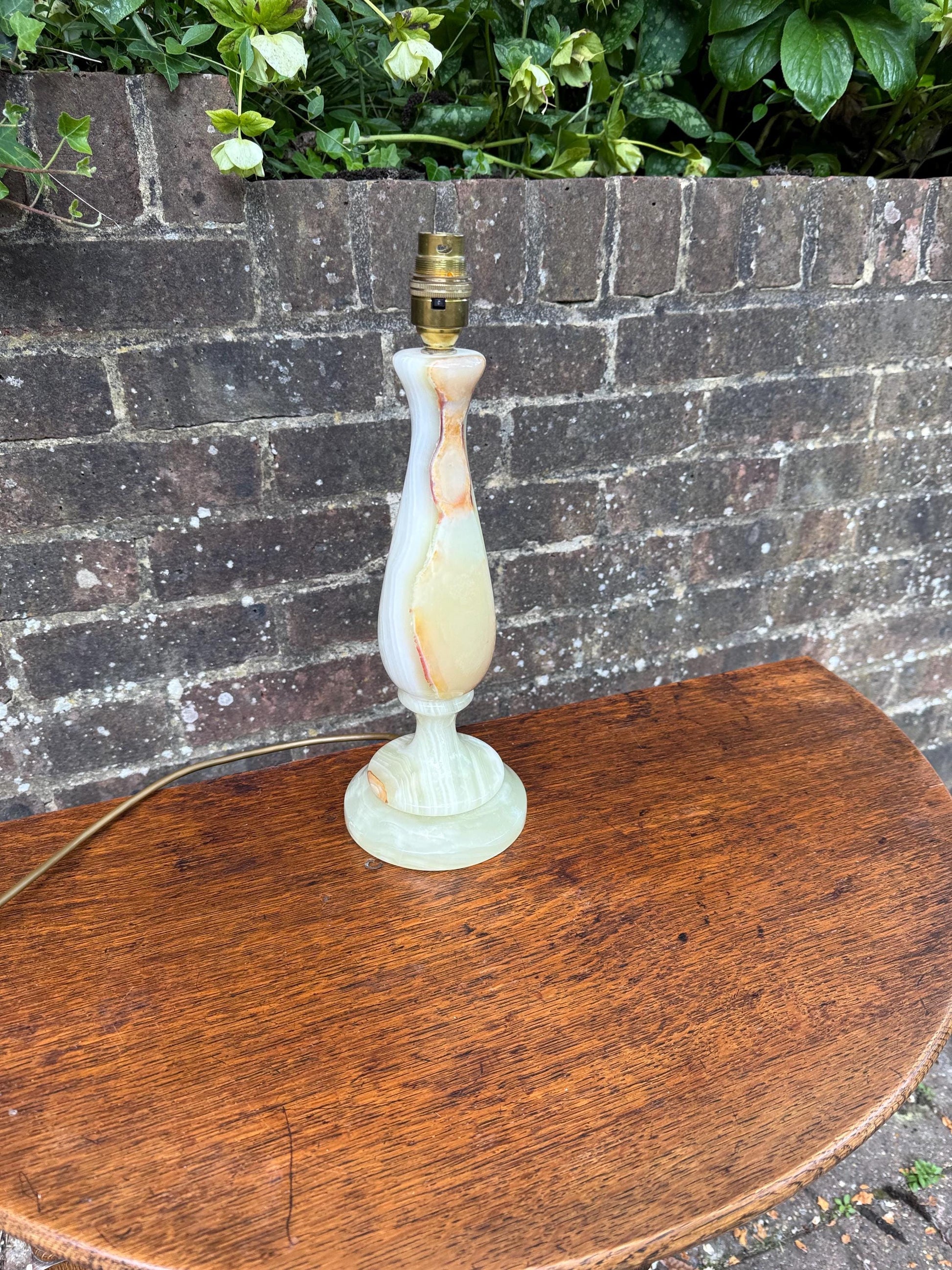 Vintage Cream, Green and Honey coloured Onyx Lamp Base; Art Deco Style Lamp. Retro lighting, Tall Retro Onyx Lamp. PAT tested. working