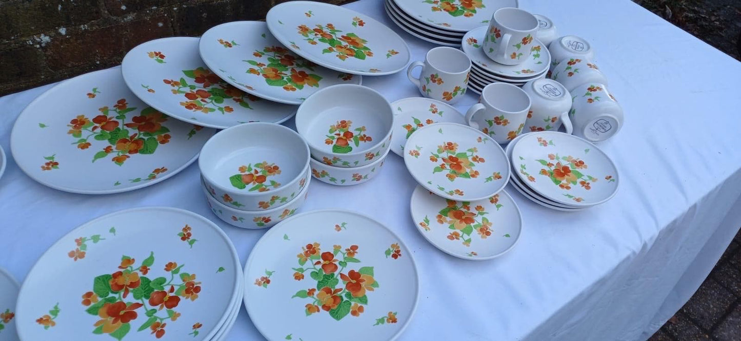 Vintage Noritake Progression “Happy Days” 9069, Vintage Dinnerware Set, 1970s retro dinnerware, floral service - 45 pieces