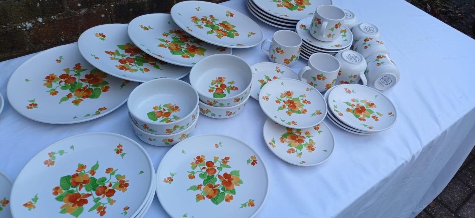Vintage Noritake Progression “Happy Days” 9069, Vintage Dinnerware Set, 1970s retro dinnerware, floral service - 45 pieces