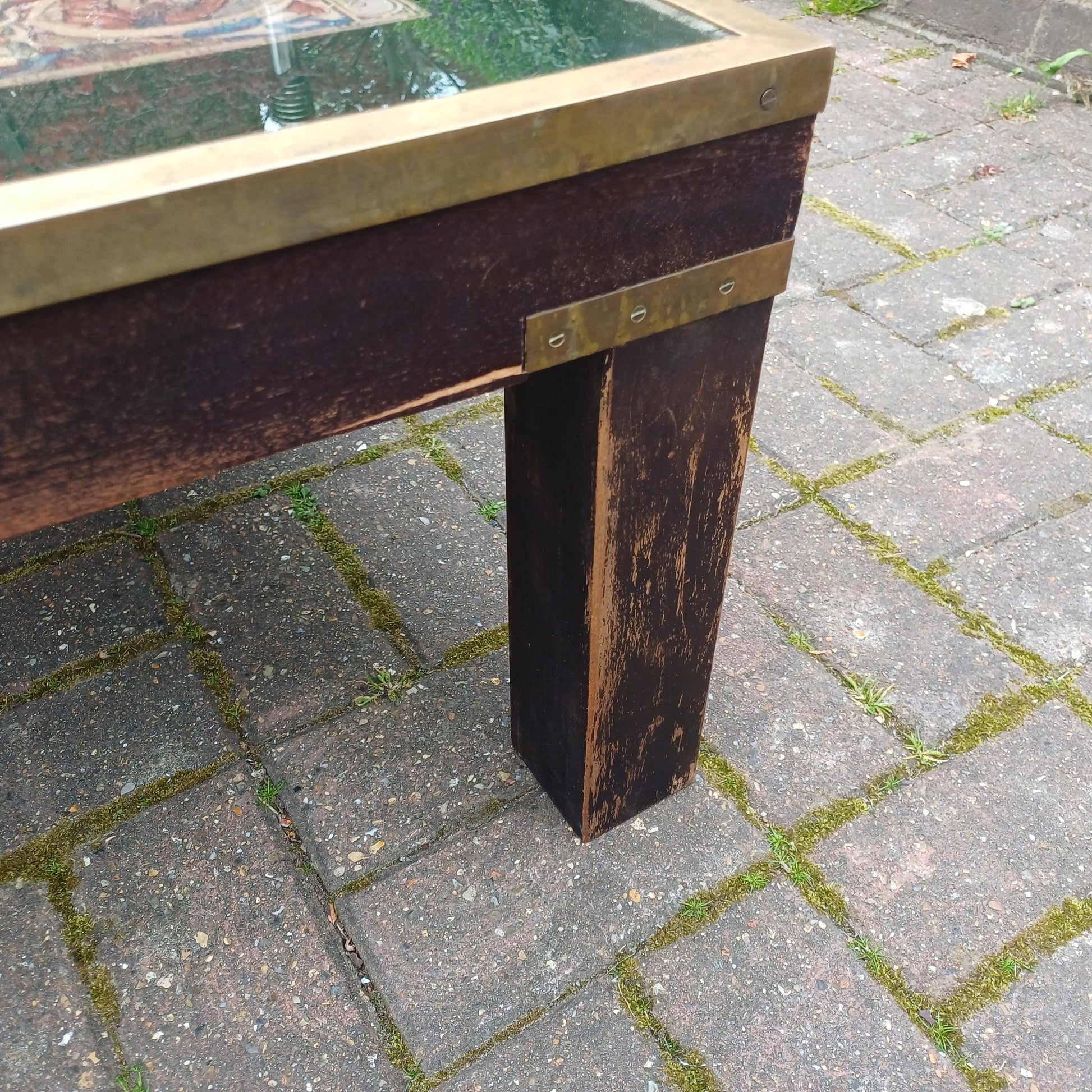 Vintage Retro Explorer’s Coffee Table 17th Century World Map Under Glass with Brass Frame, Teak Legs, Mid-Century Style FREE HAND Delivery