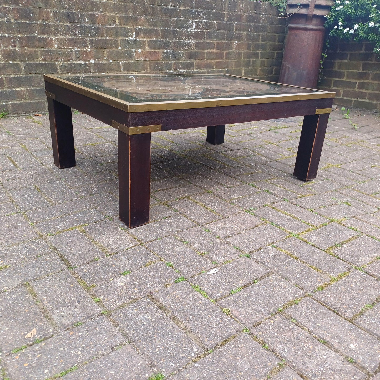 Vintage Retro Explorer’s Coffee Table 17th Century World Map Under Glass with Brass Frame, Teak Legs, Mid-Century Style FREE HAND Delivery