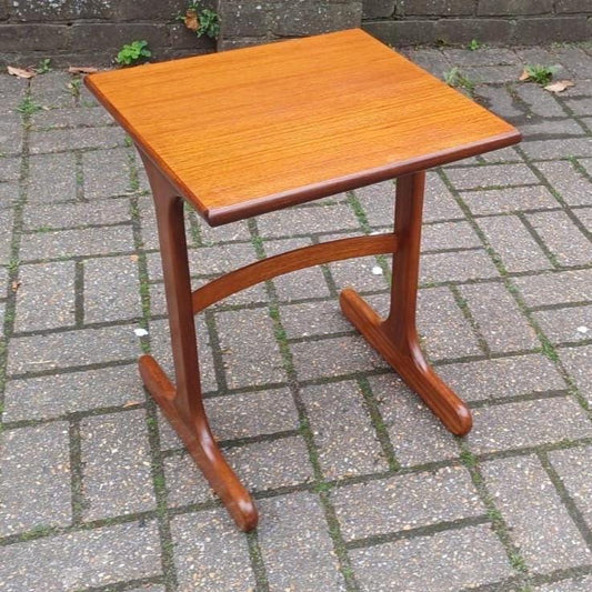 Retro vintage small teak table - Danish G Plan style - plant stand, lamp table, occasional table