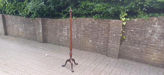 Vintage Mahogany Turned Column Floor Standard Lamp Working Order Traditional Style VGC FREE HAND Delivery Working Order and Pat Tested